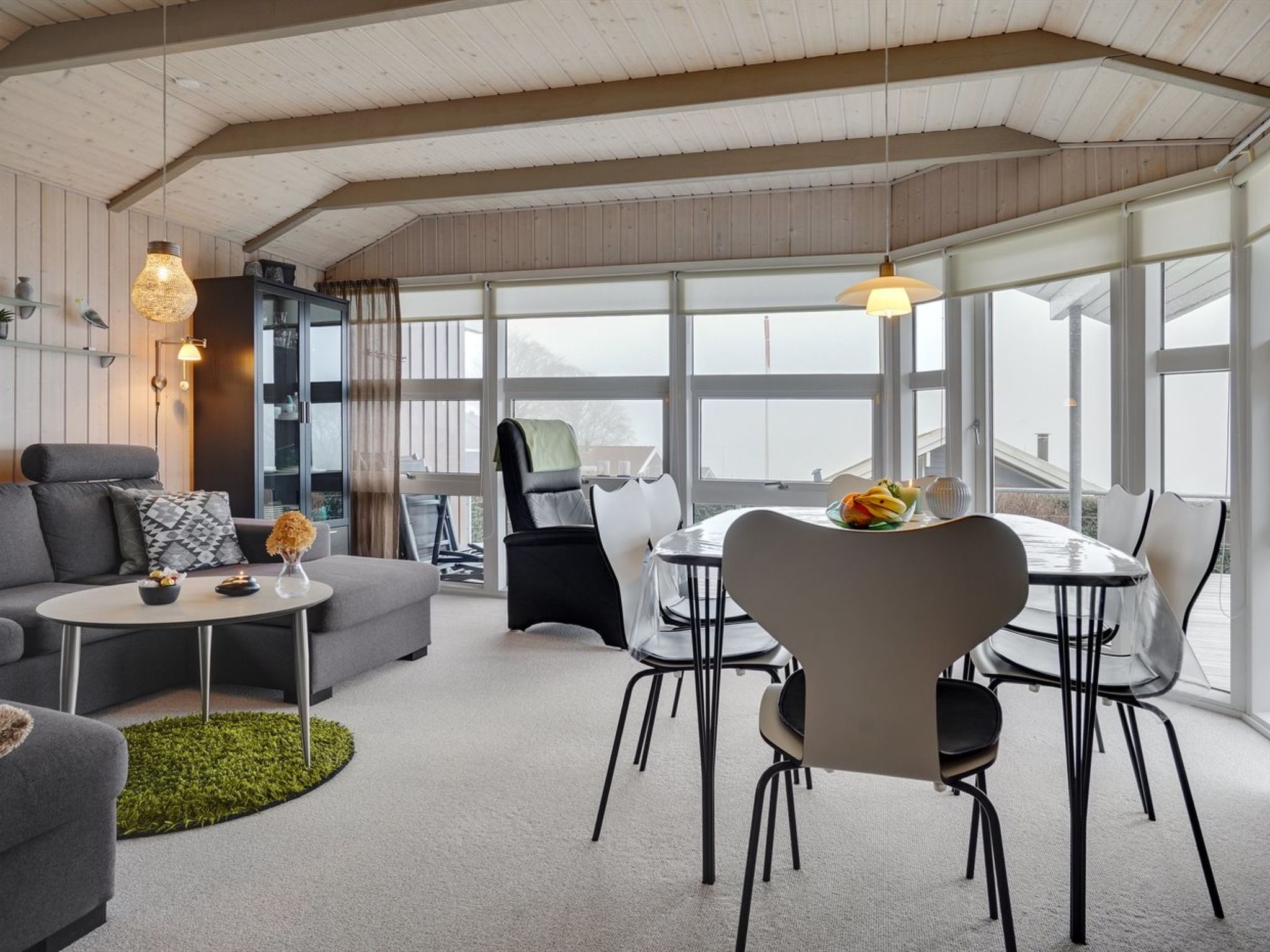 "Ebbeline" - 150m from the sea - Binnen