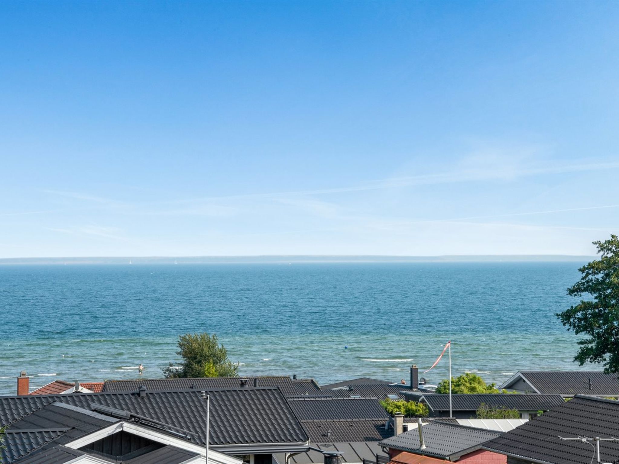 "Ebbeline" - 150m from the sea
