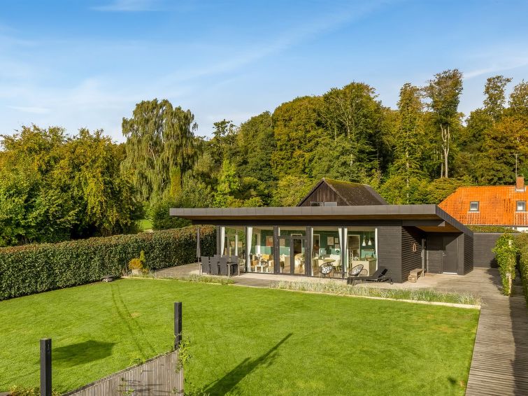 "Sebbi" - 90m from the sea in Bjert