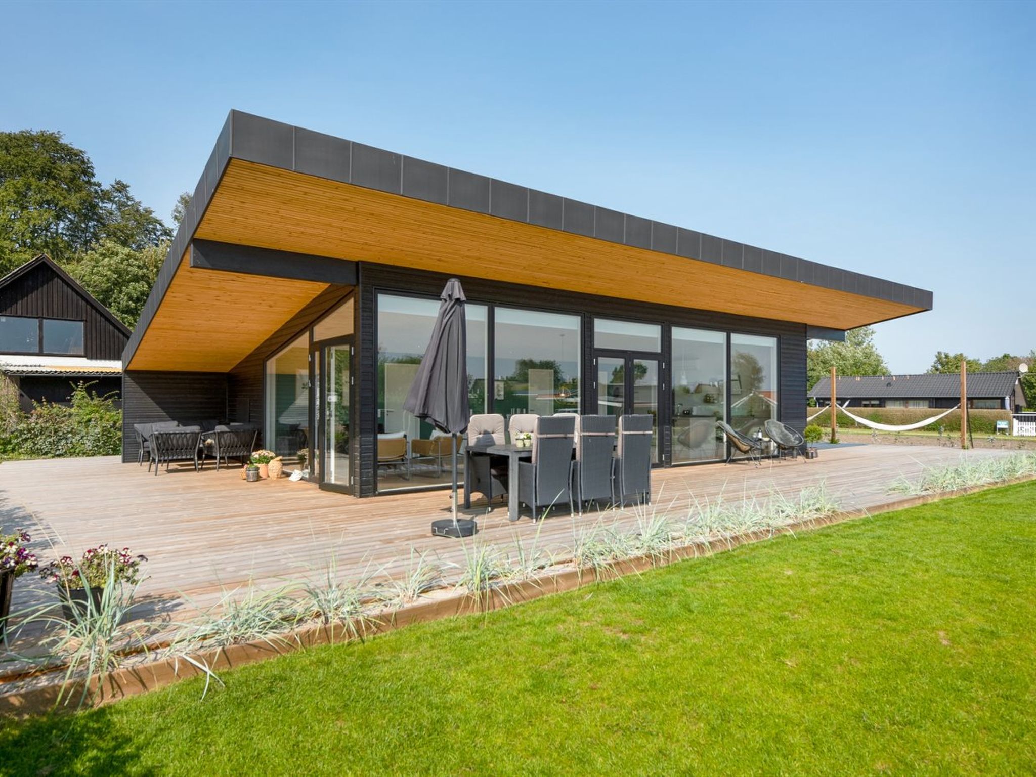"Sebbi" - 90m from the sea - Outside