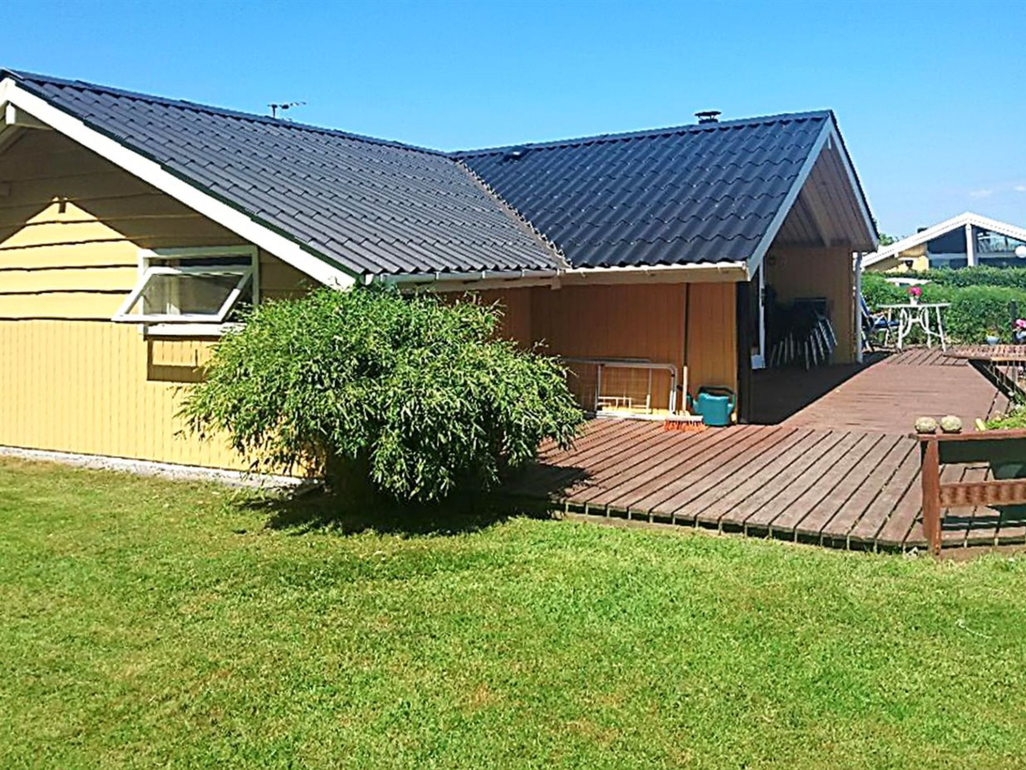 "Sporgh" - 100m from the sea — Terrace (5 of 16)