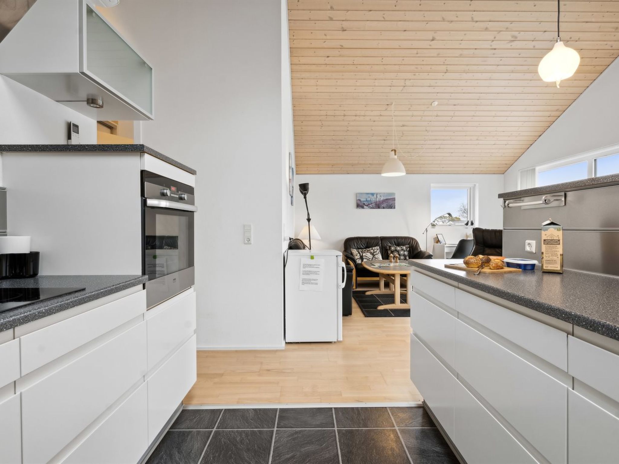 "Lio" - 200m from the sea - Binnen