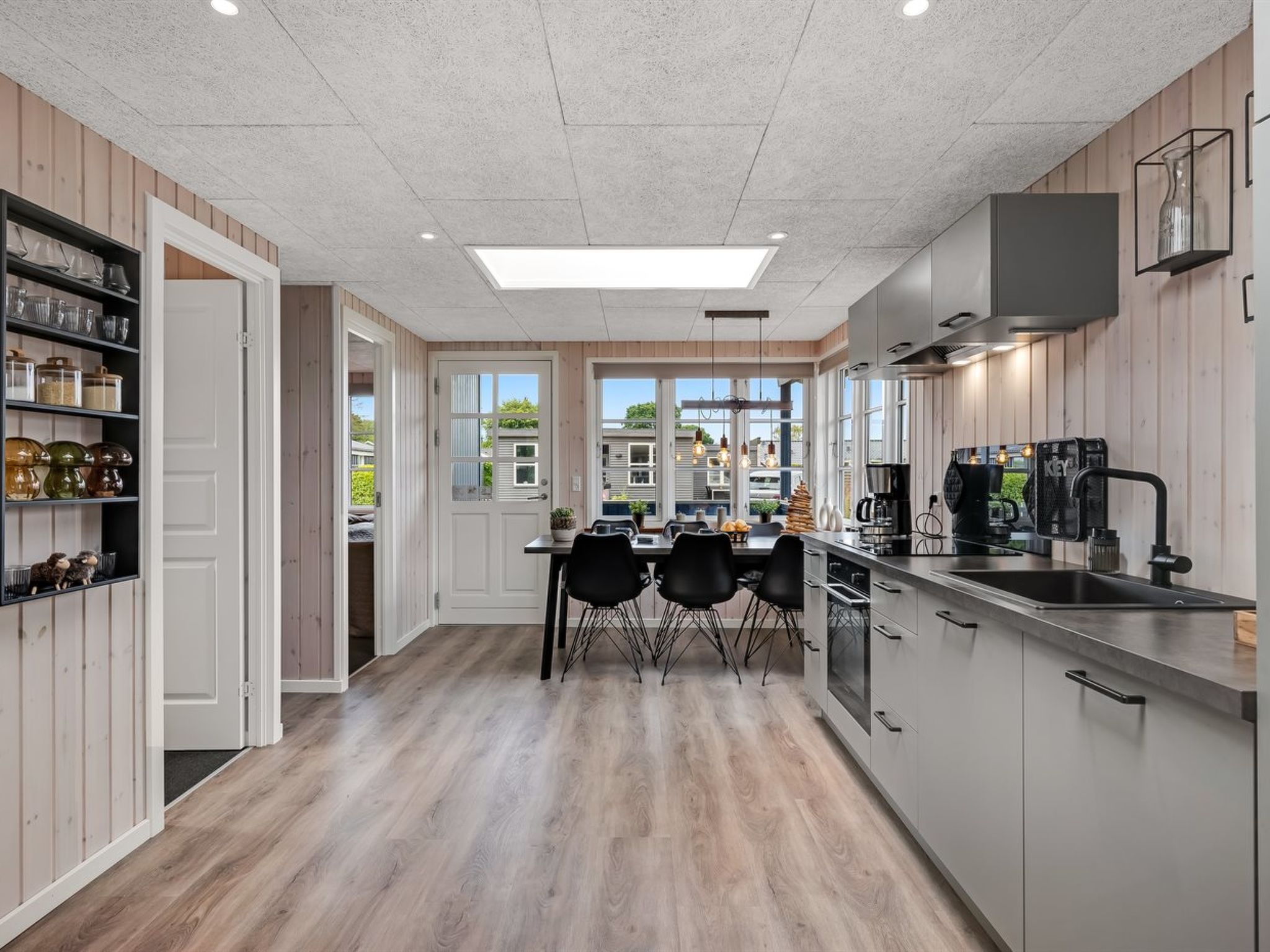 "Urda" - 50m from the sea-Drinnen