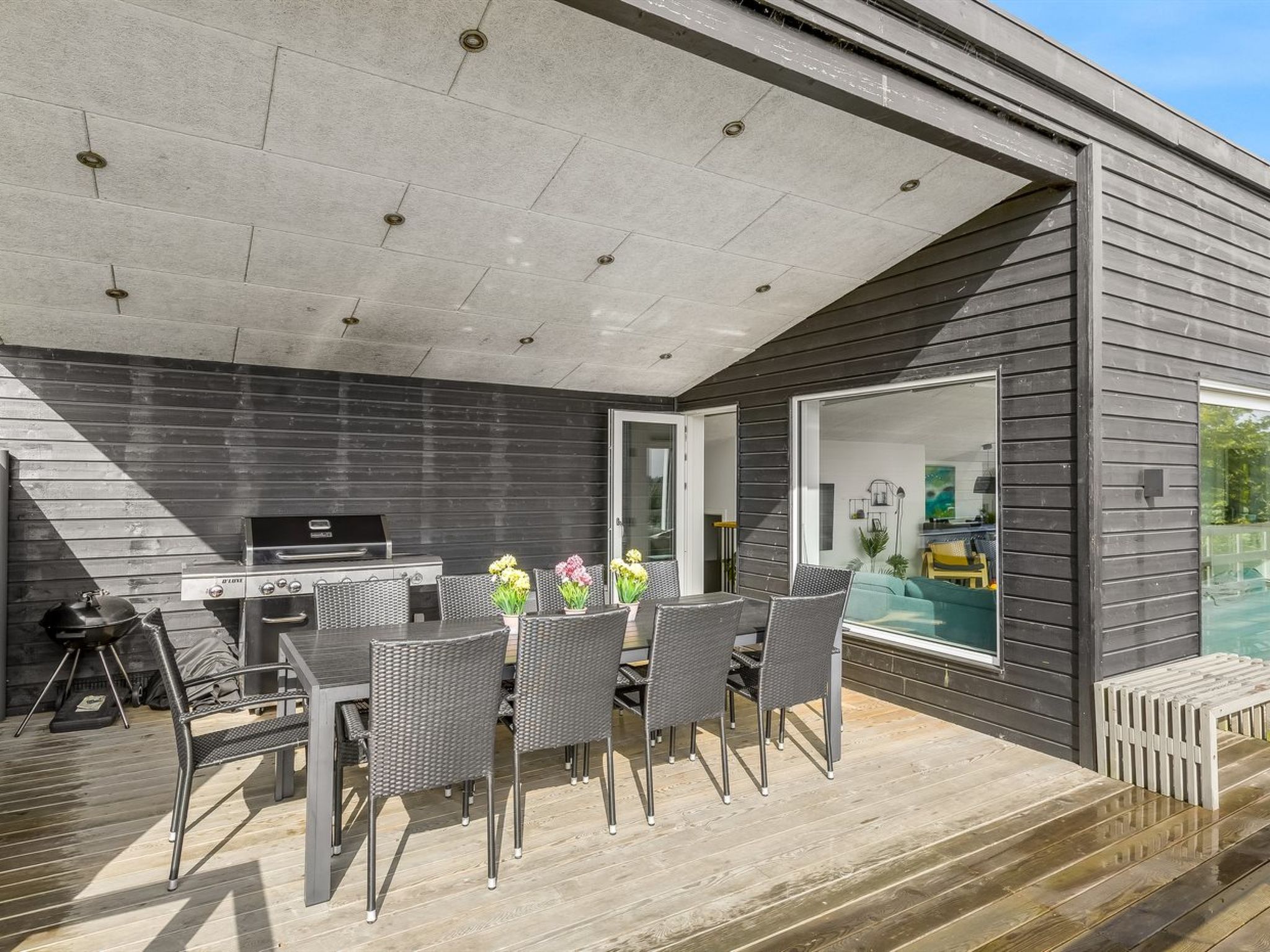 "Fin" - 150m from the sea-Draußen