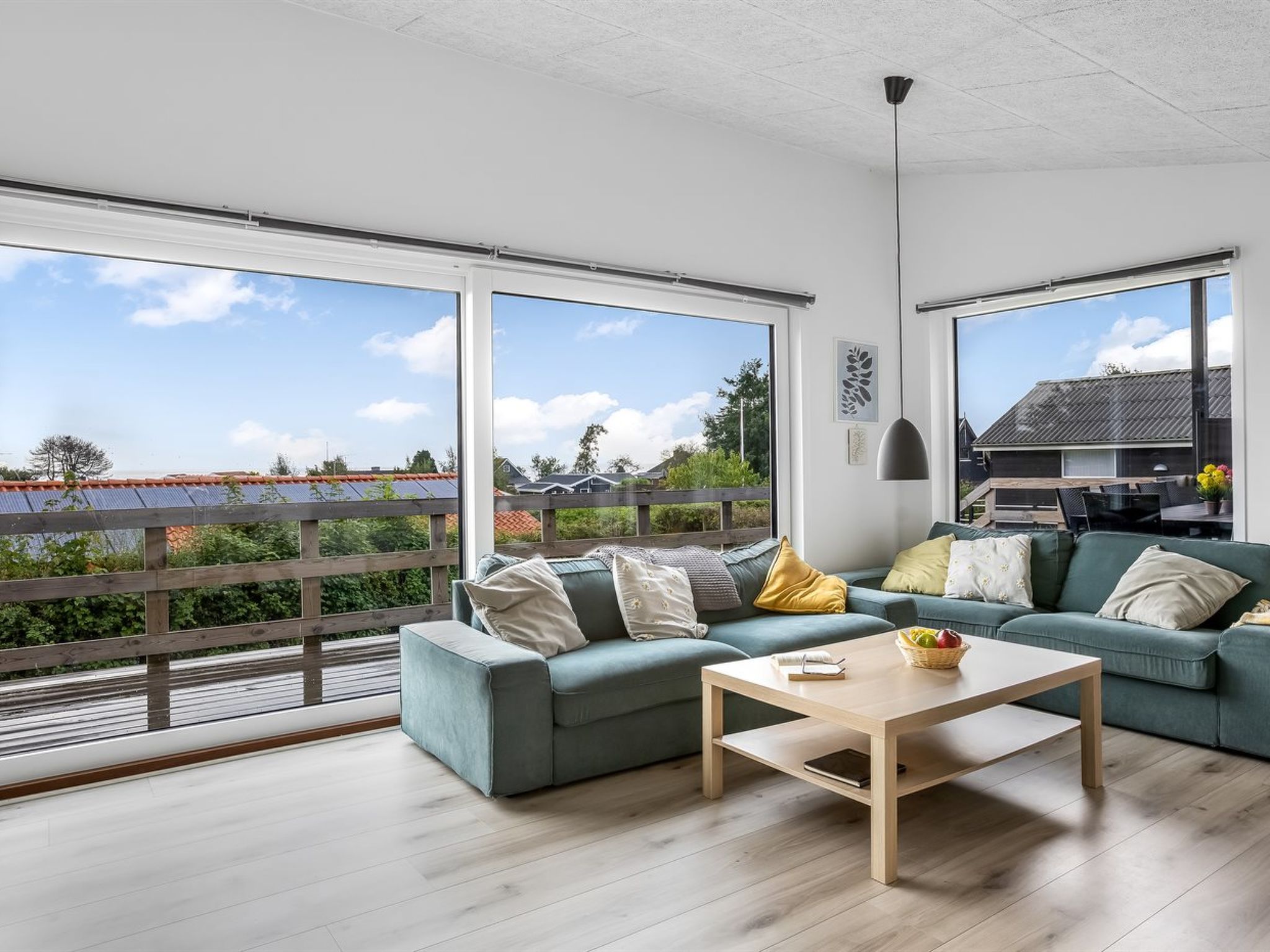 "Fin" - 150m from the sea-Binnen