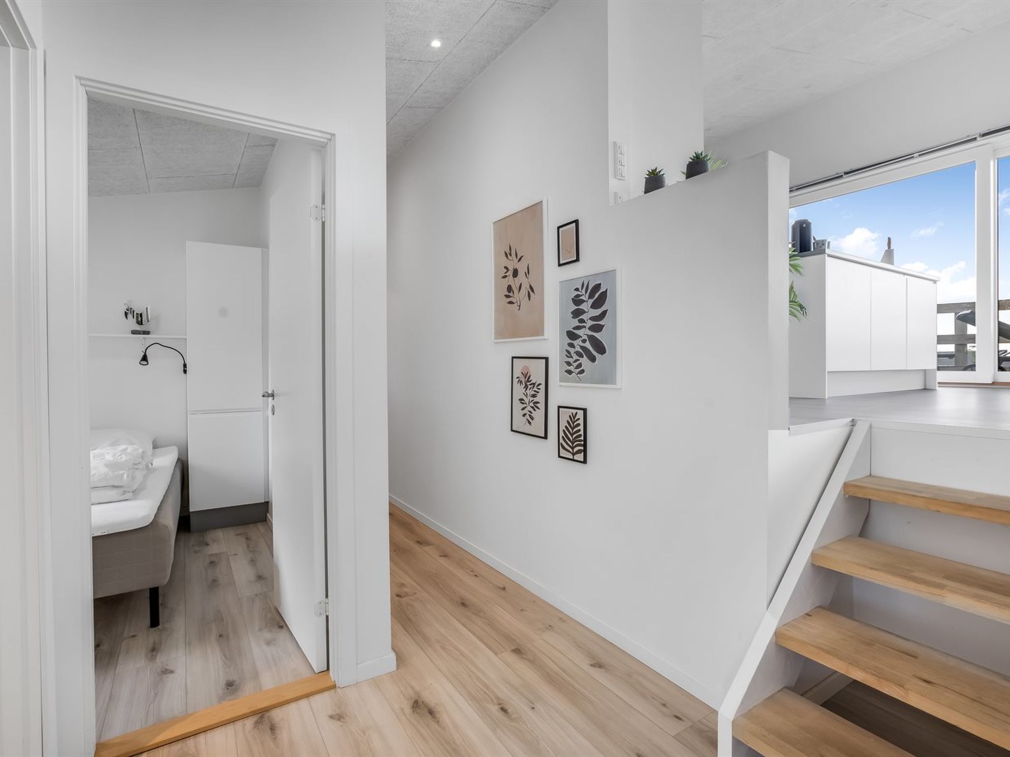 "Fin" - 150m from the sea-Binnen