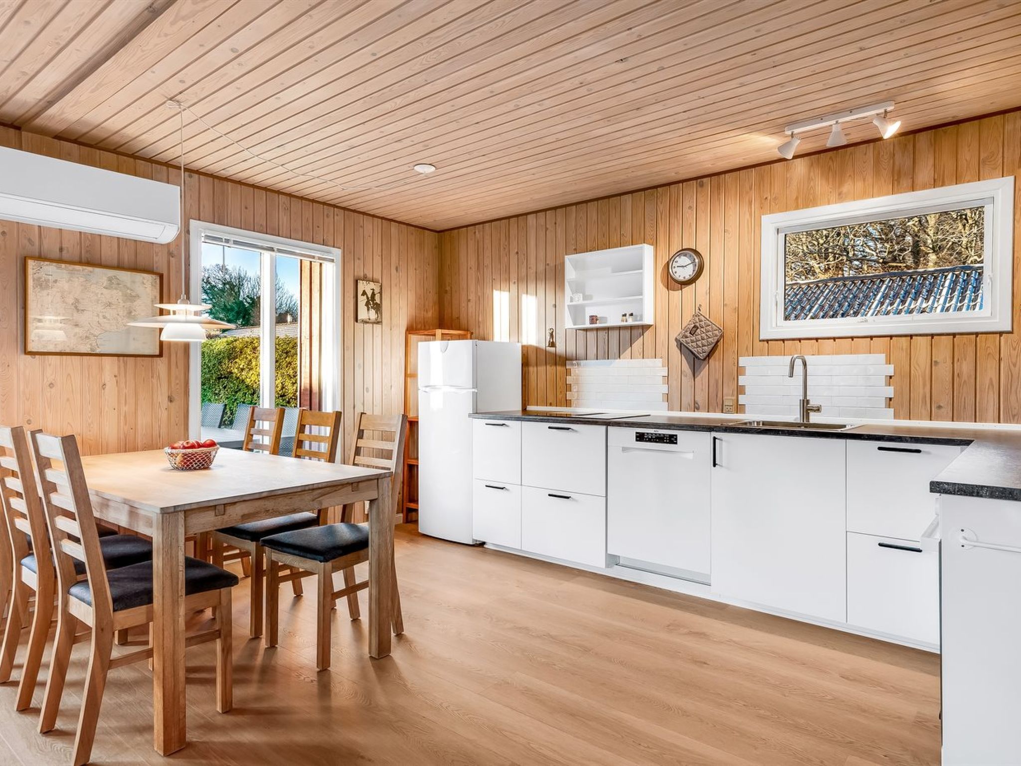 "Pavo" - 200m from the sea-Binnen