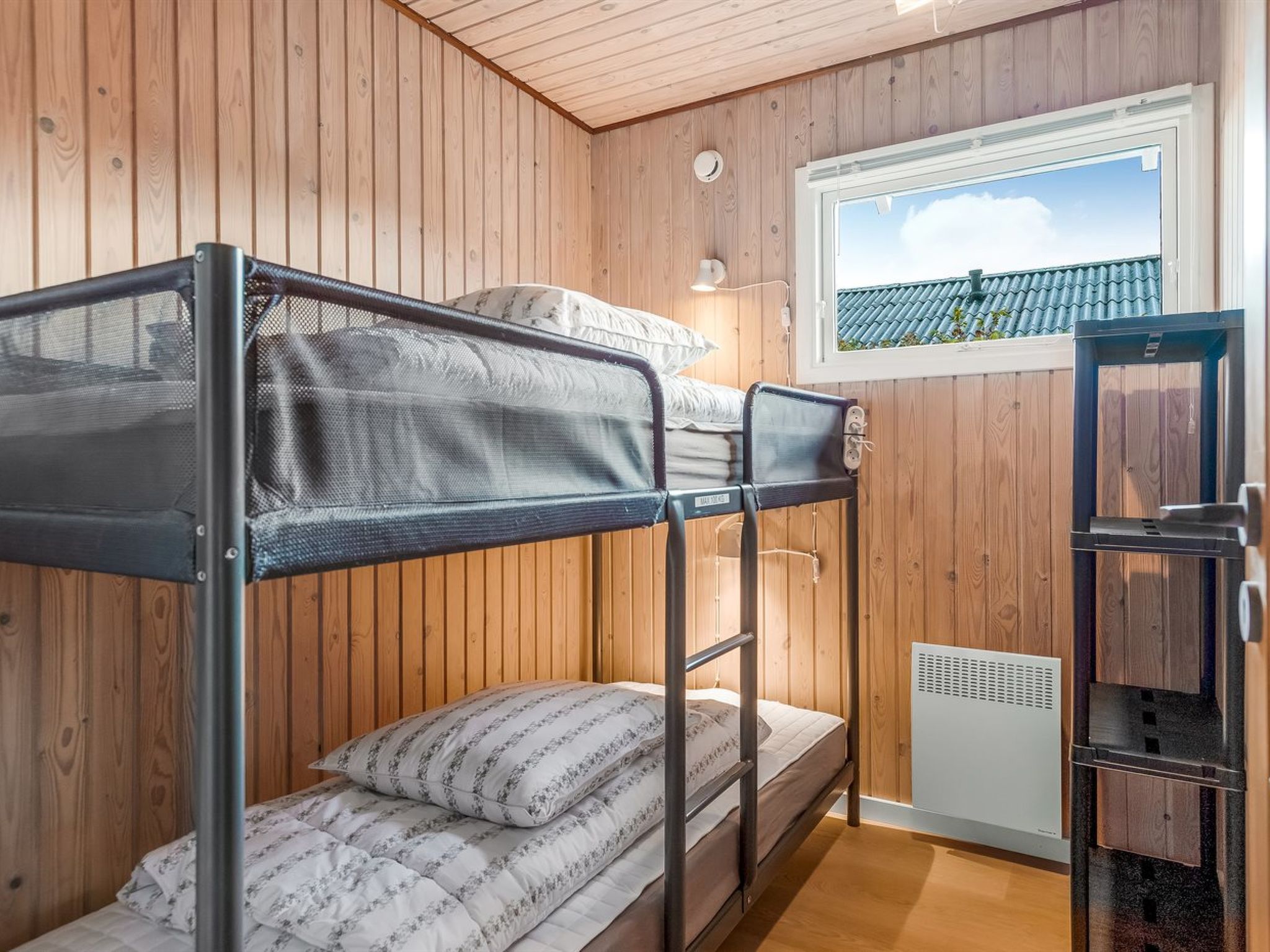 "Pavo" - 200m from the sea-Binnen