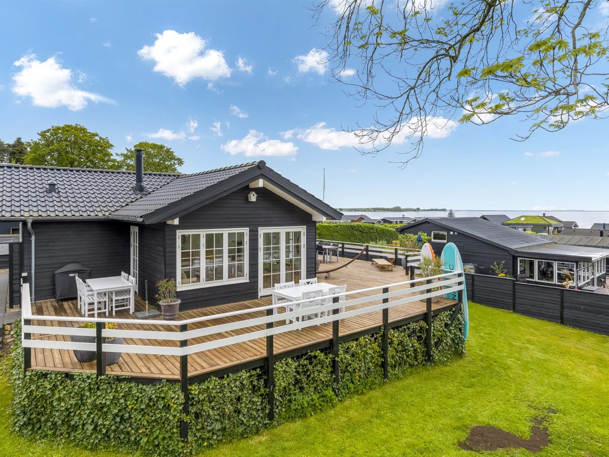 "Marlien" - 65m from the sea - Outside
