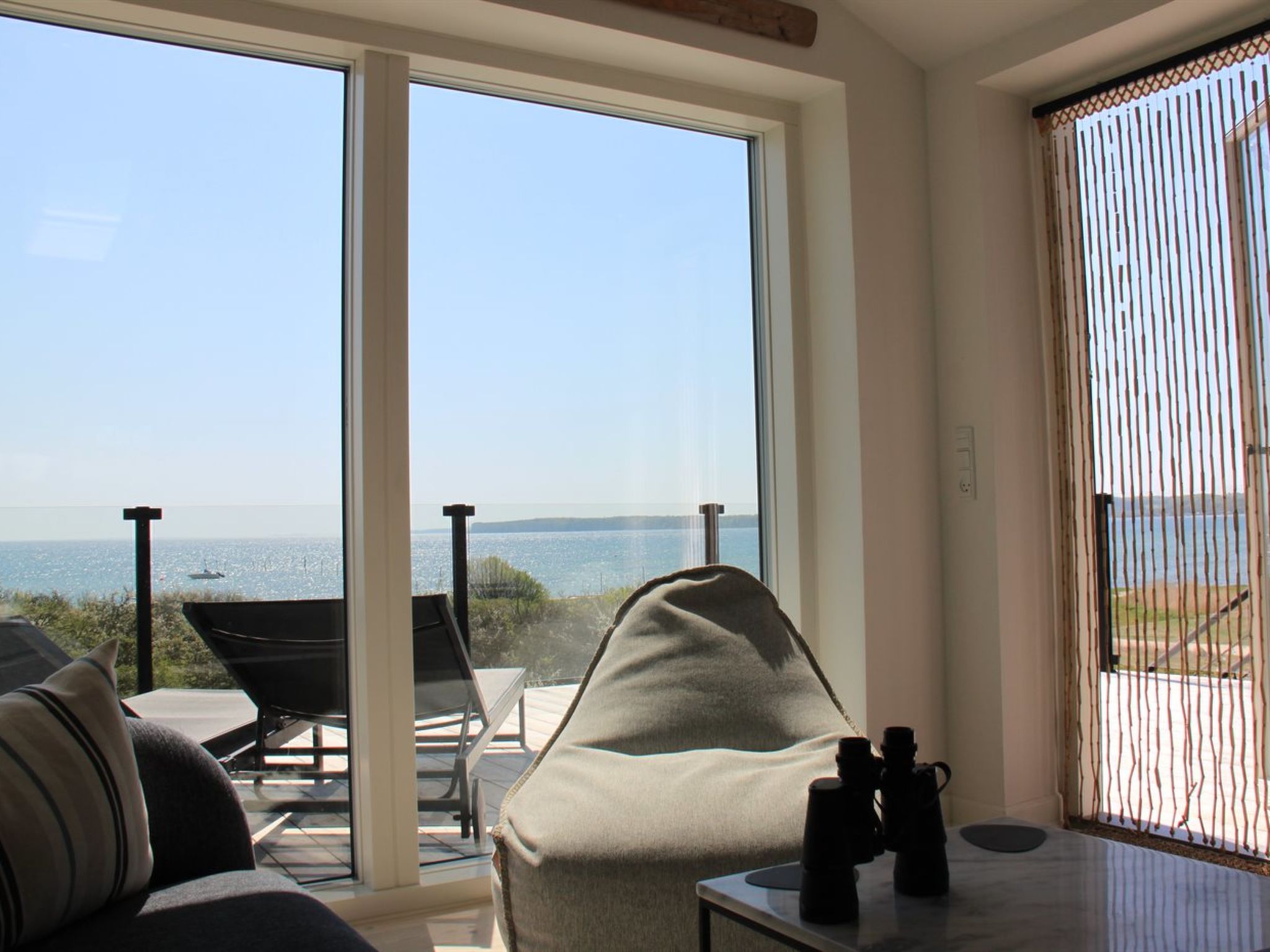 "Valia" - 20m from the sea - Binnen