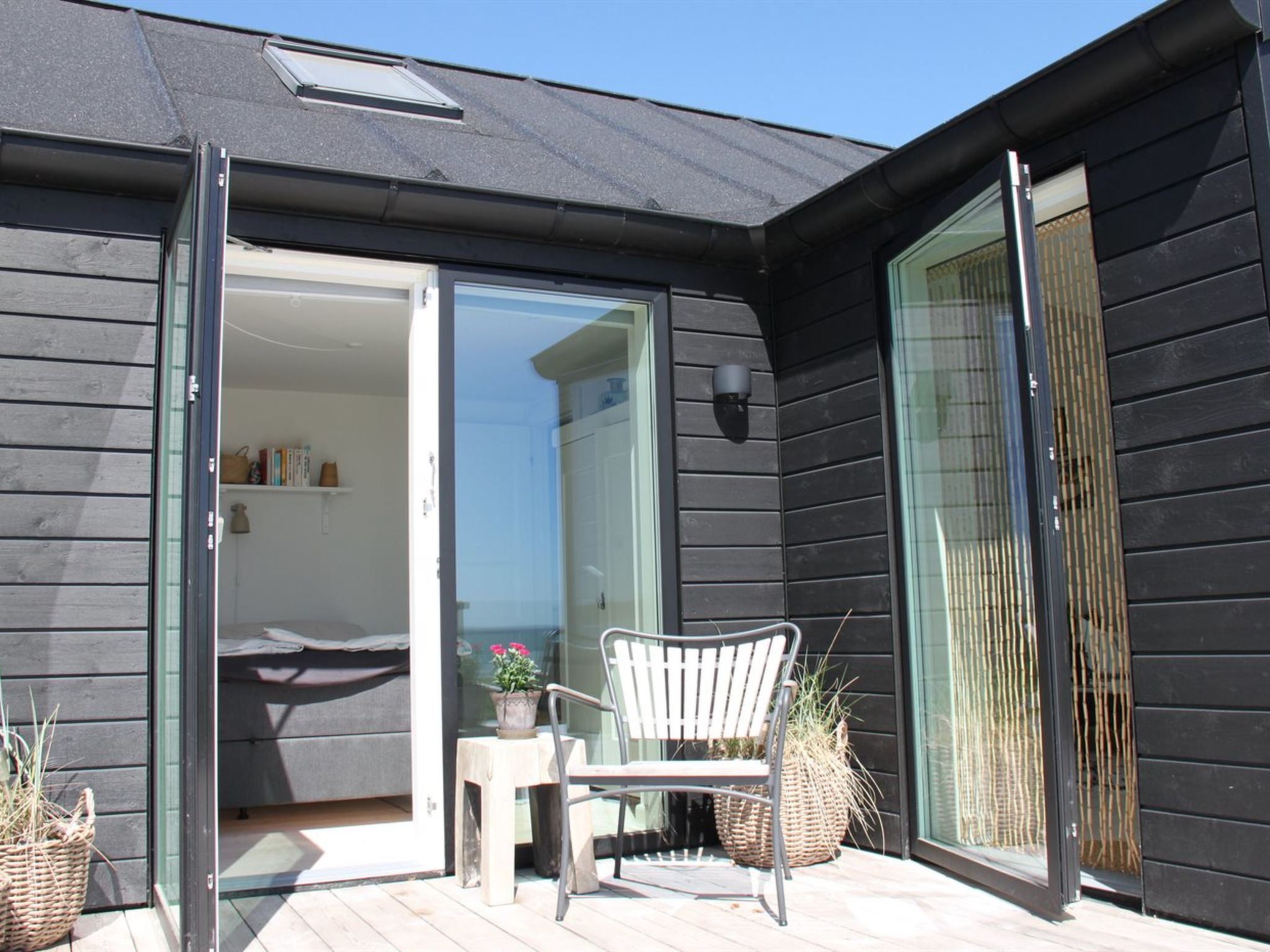 "Valia" - 20m from the sea - Buiten
