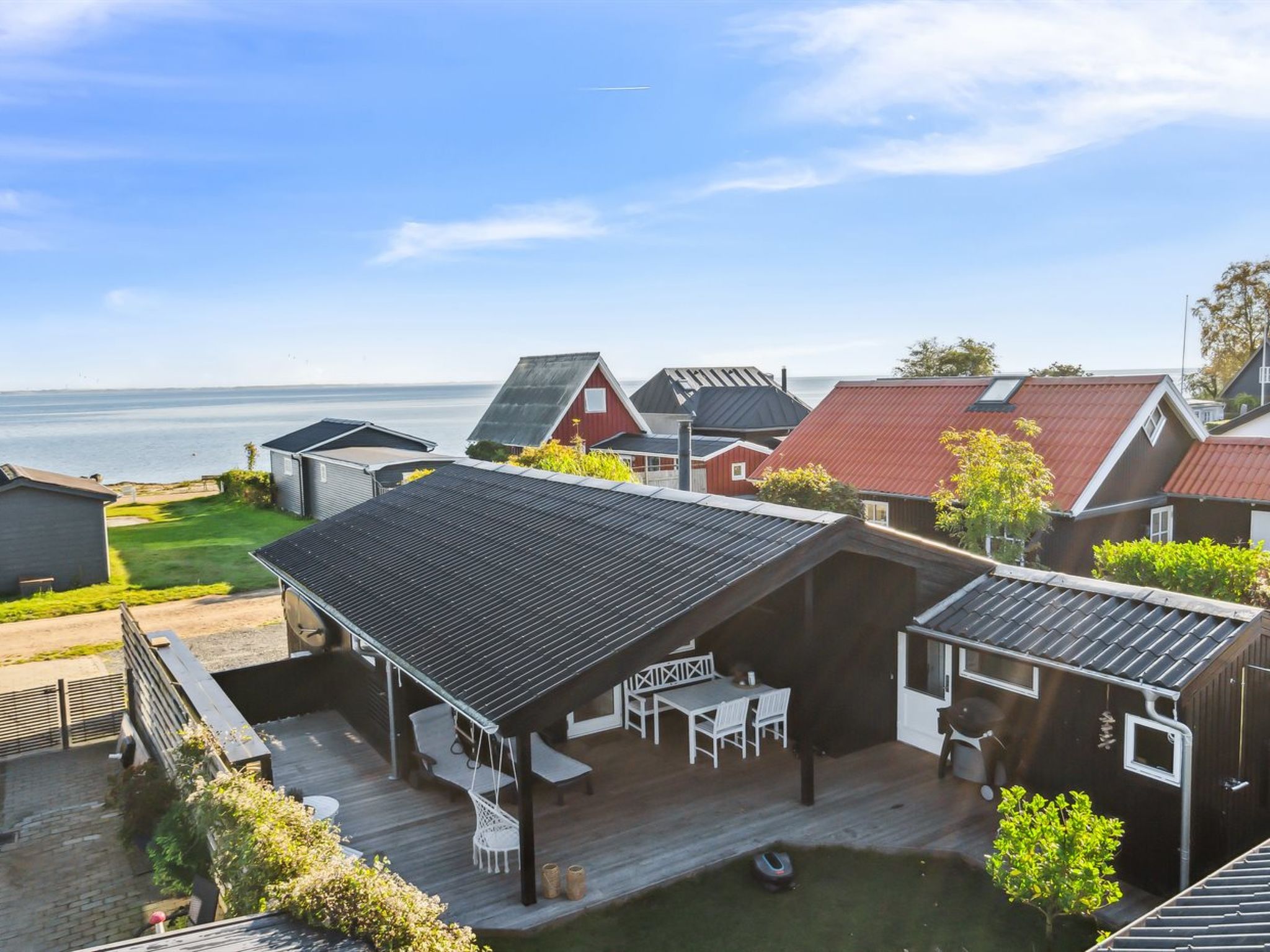 "Pedersen" - 50m from the sea