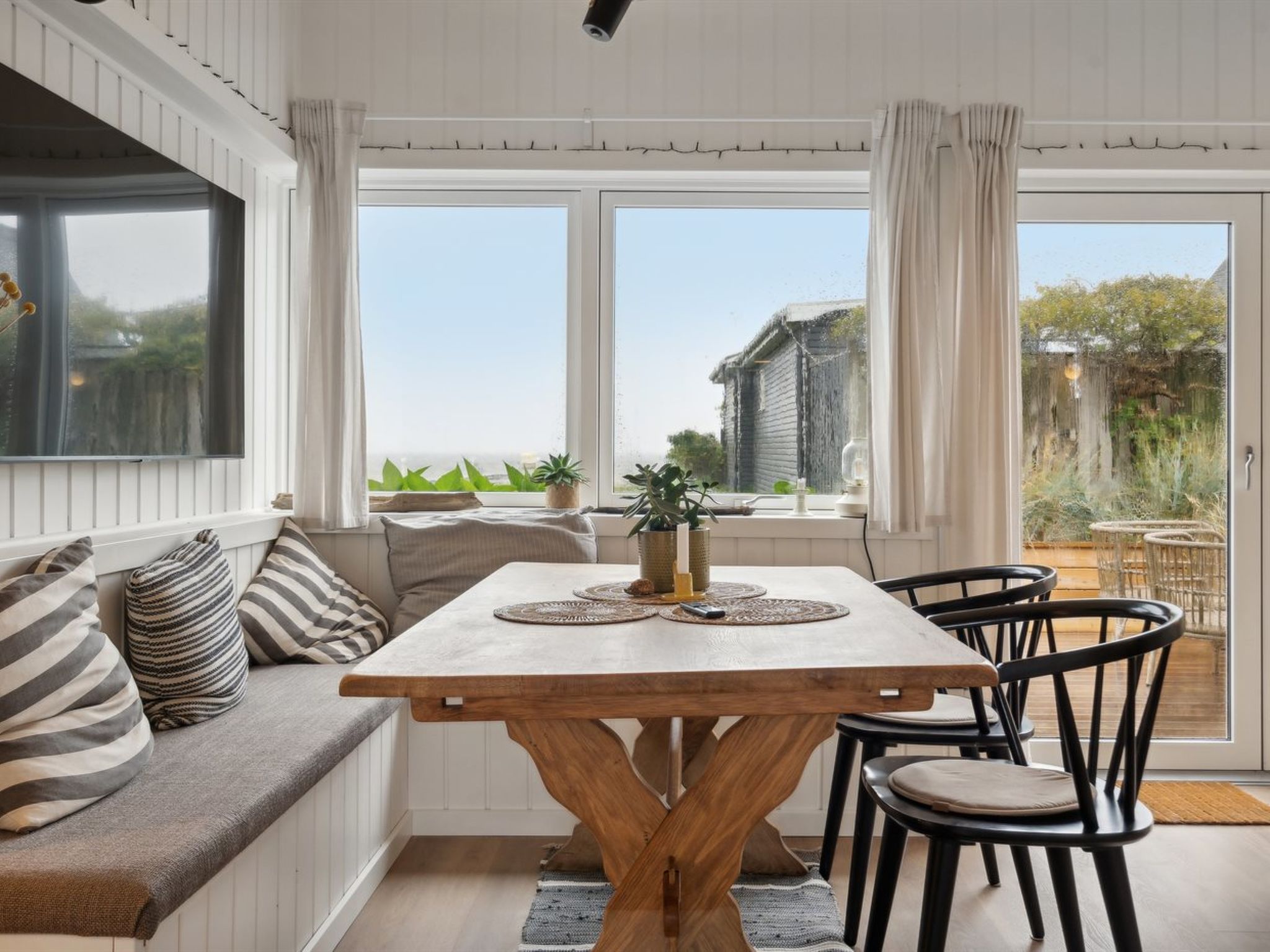 "Pedersen" - 50m from the sea-Binnen
