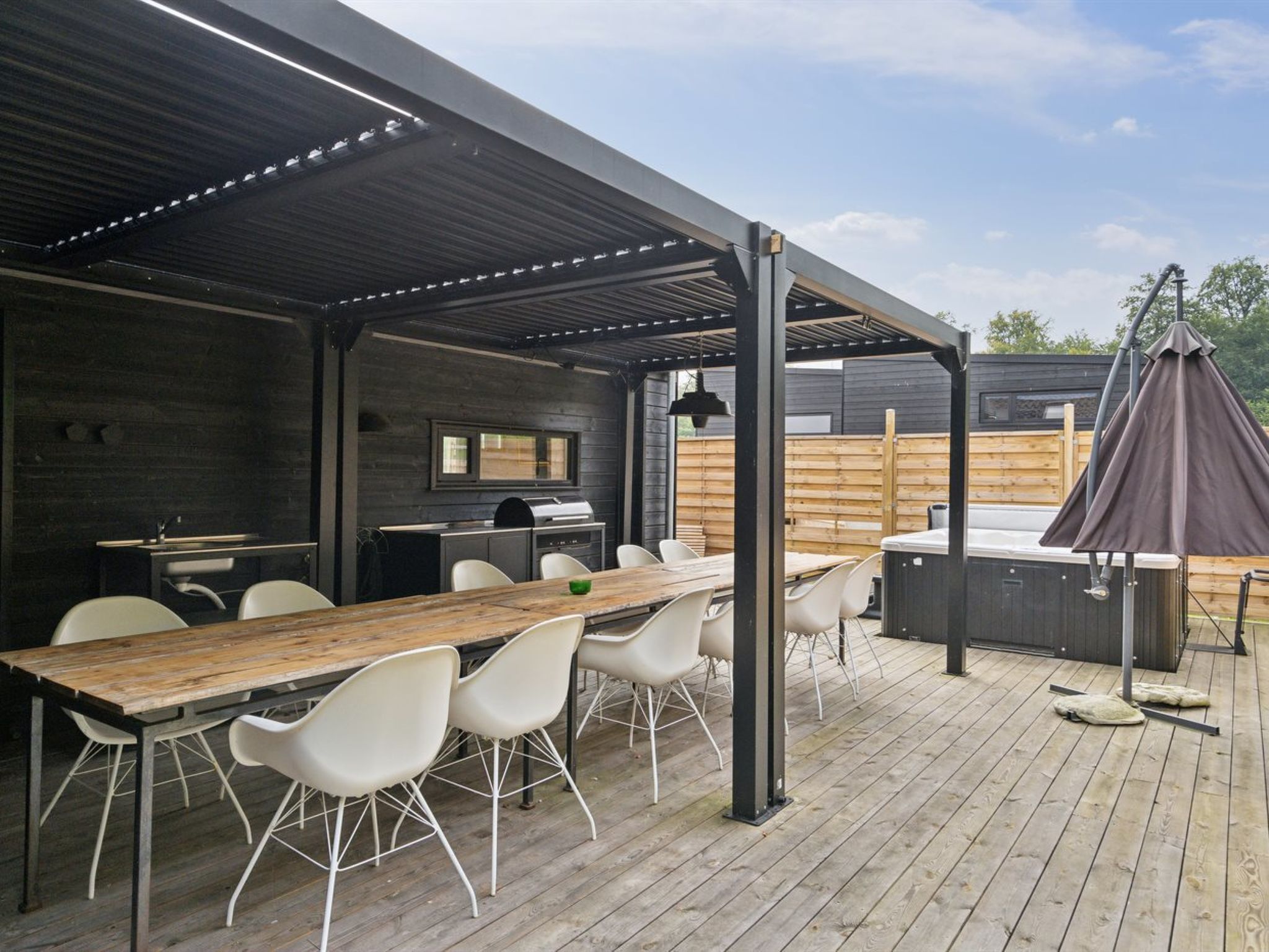 "Gunborg" - 400m from the sea