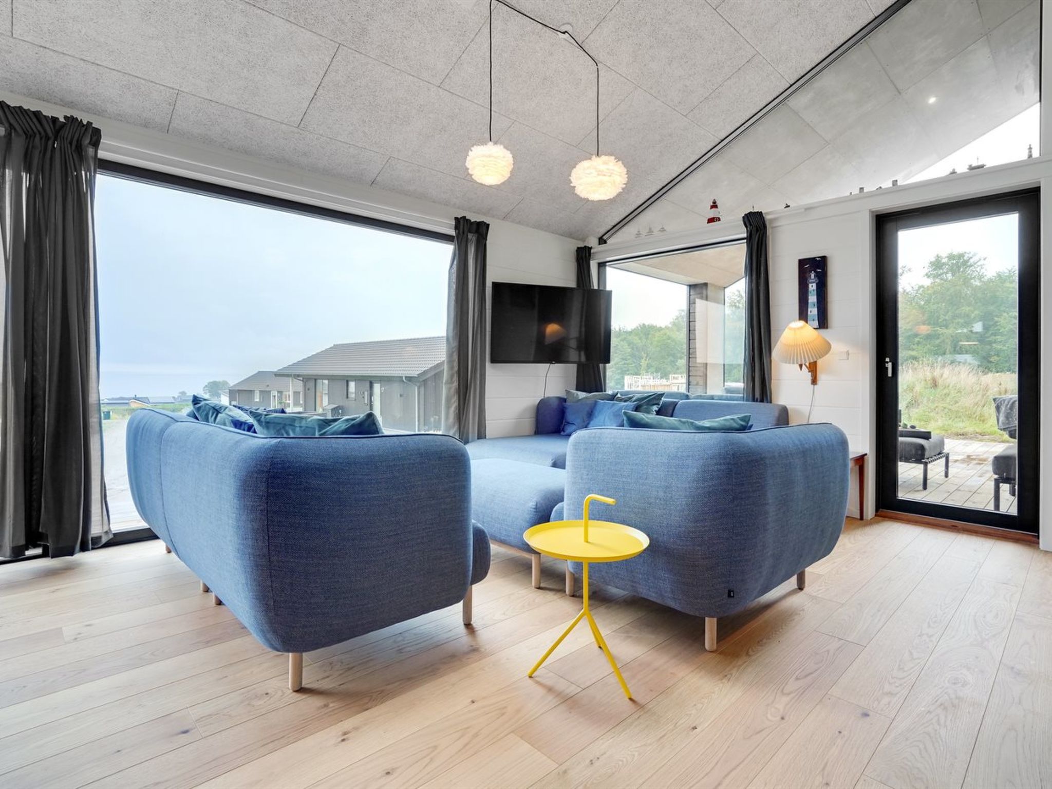 "Gunborg" - 400m from the sea - Binnen