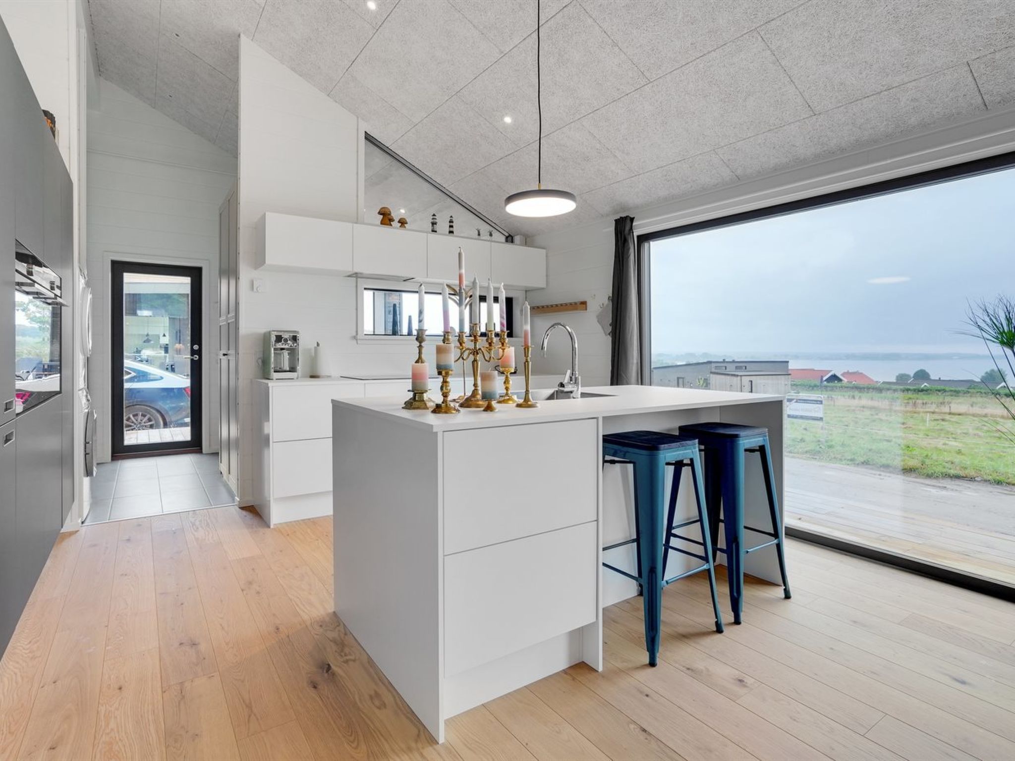 "Gunborg" - 400m from the sea - Binnen