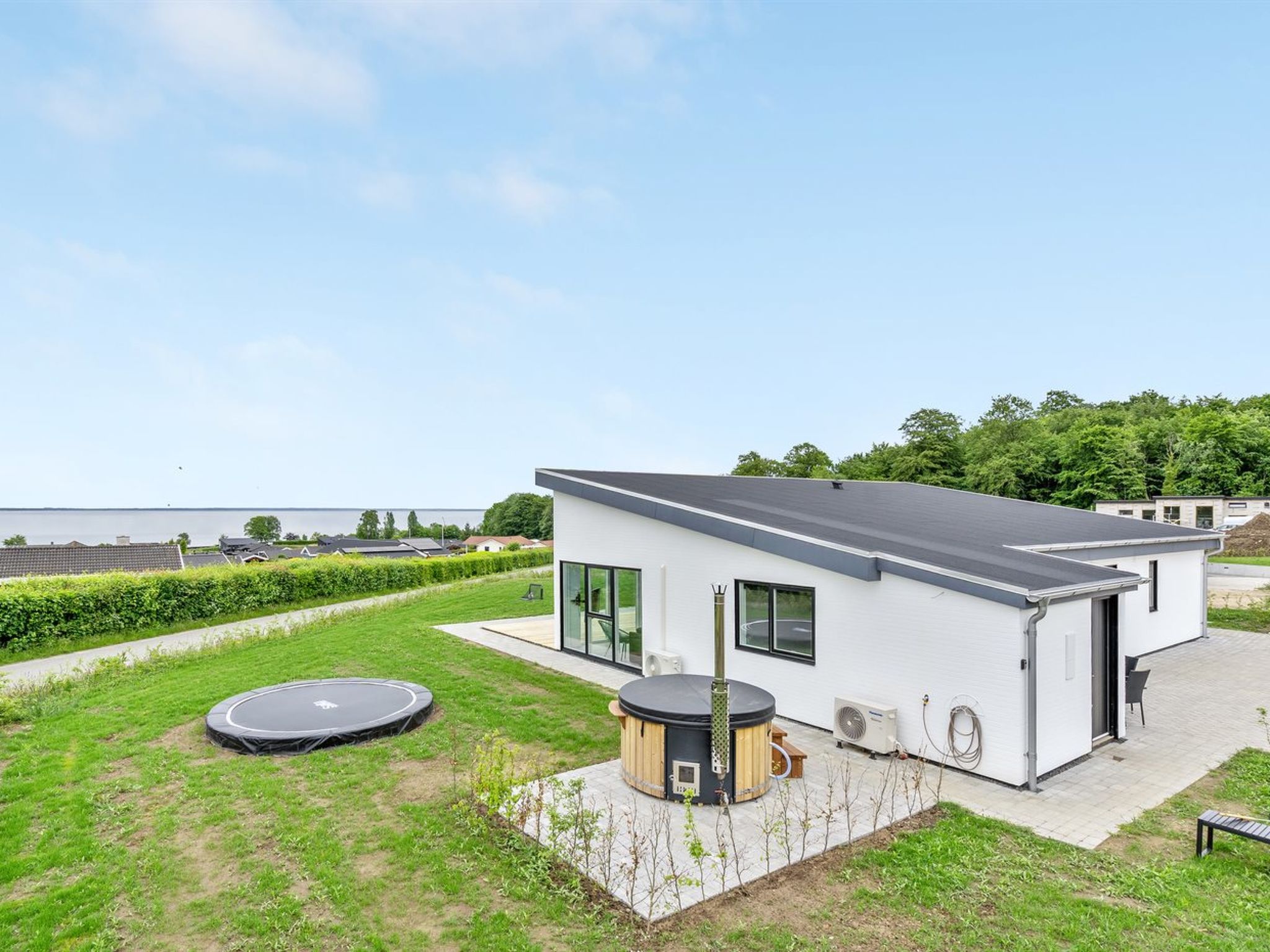 "Constantin" - 500m from the sea