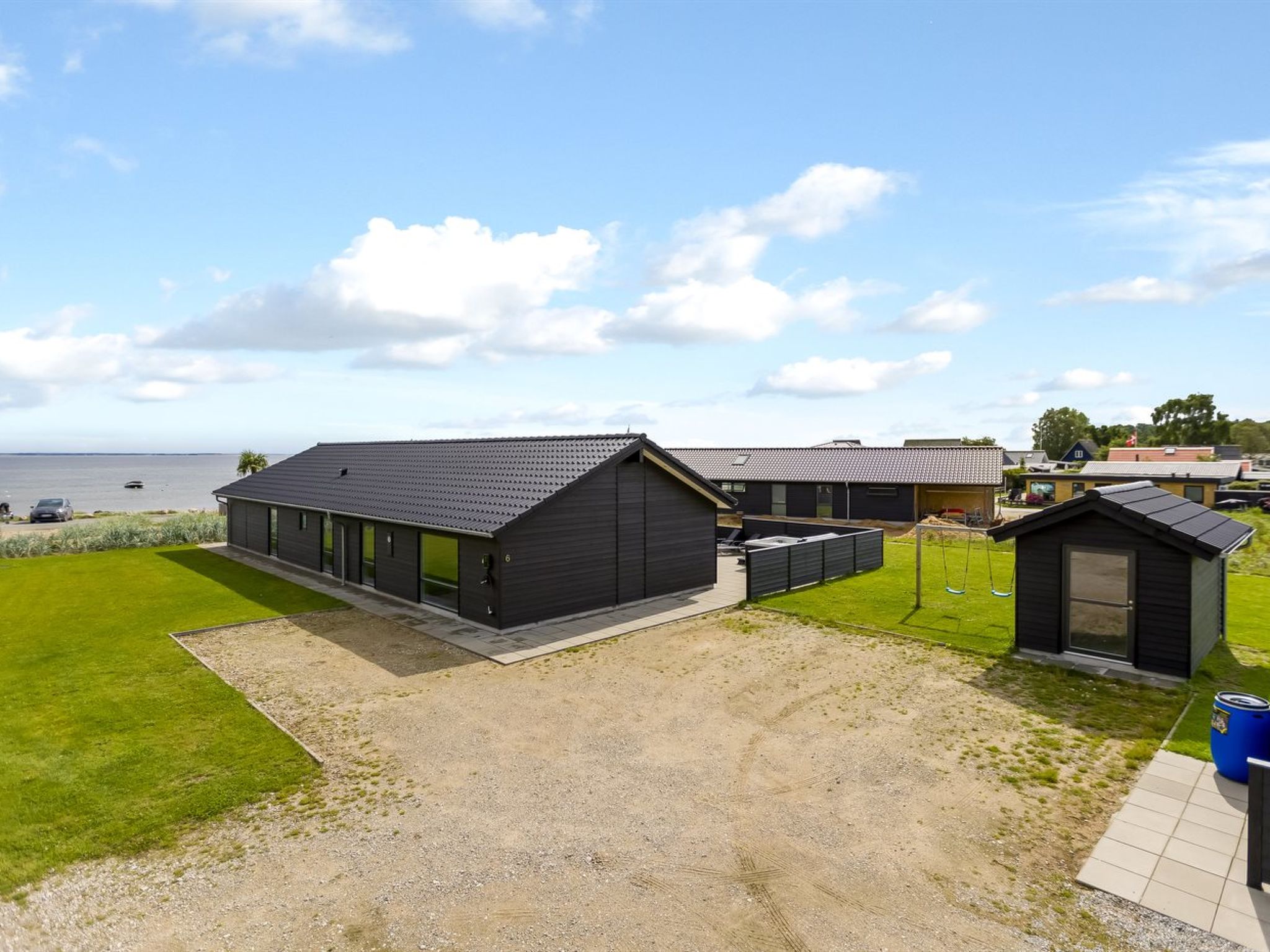 "Eino" - 30m from the sea-Buiten