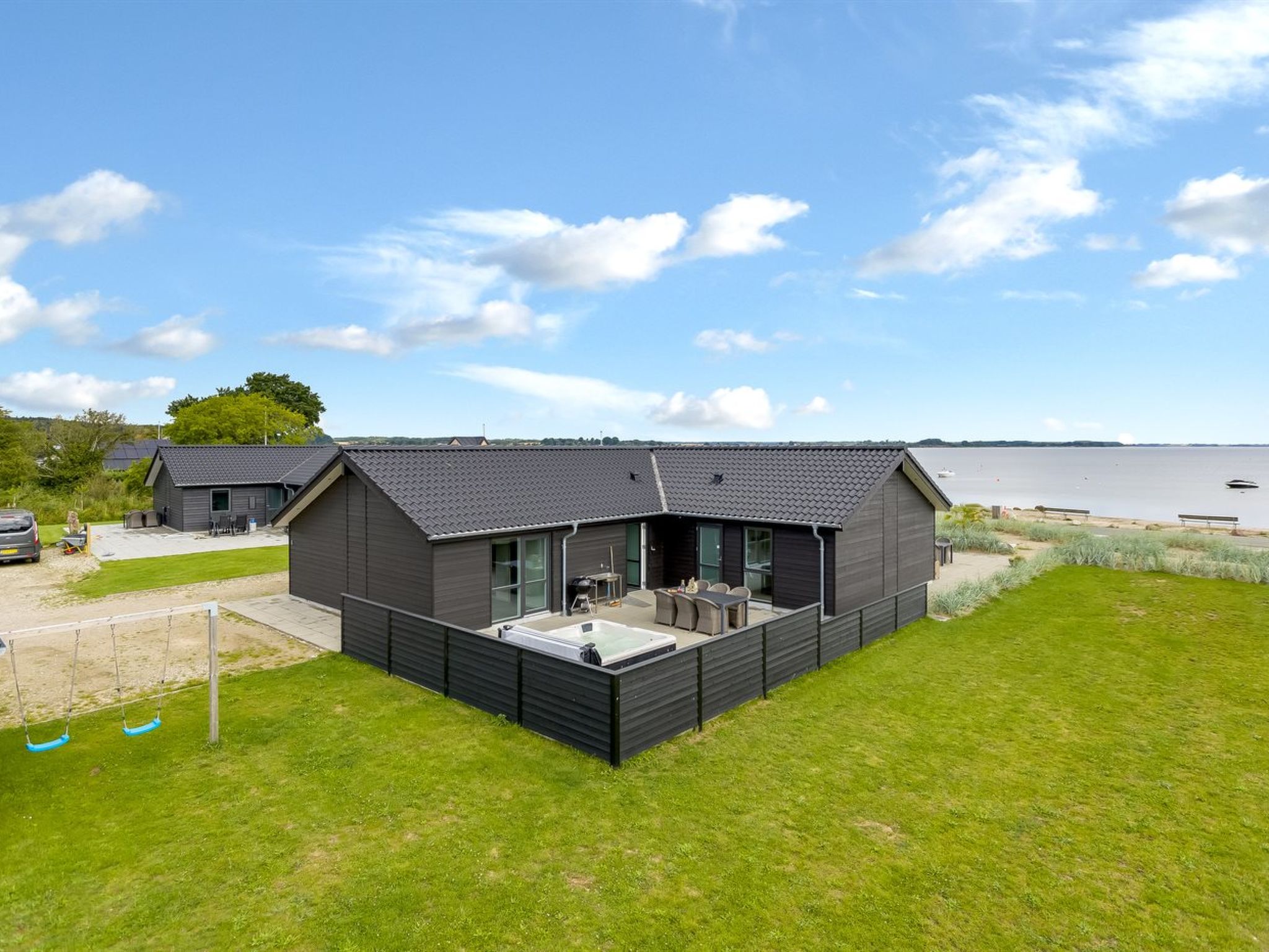 "Eino" - 30m from the sea - Outside