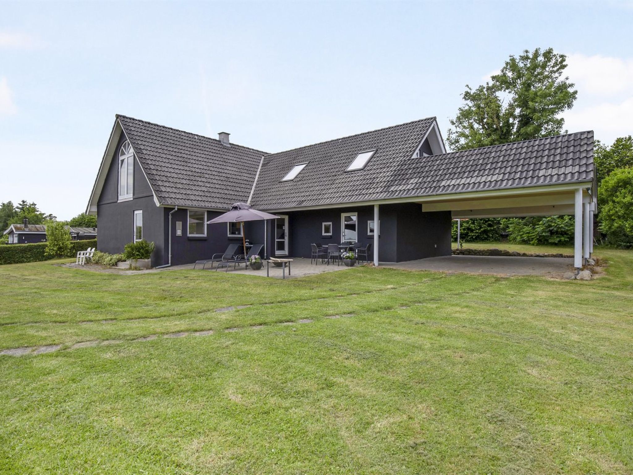 "Cajsa" - 200m from the sea - Buiten