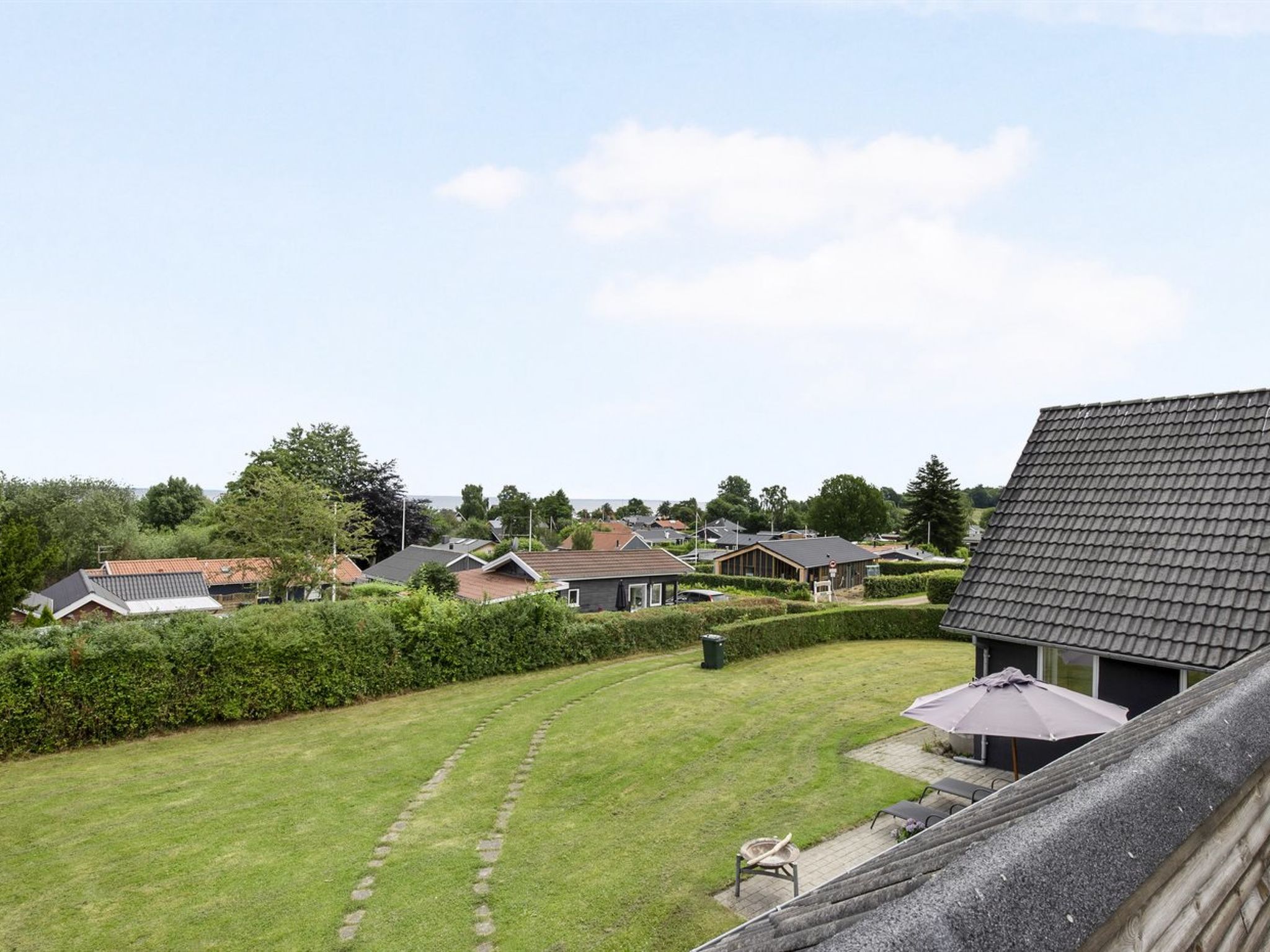 "Cajsa" - 200m from the sea - Buiten