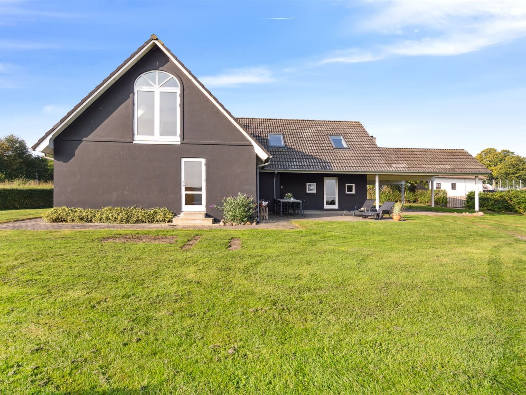"Cajsa" - 200m from the sea - Buiten