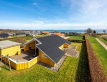 Sfeervolle vakantiewoning Halla op 250 meter van de zee in Sjølund - thumbnail 1