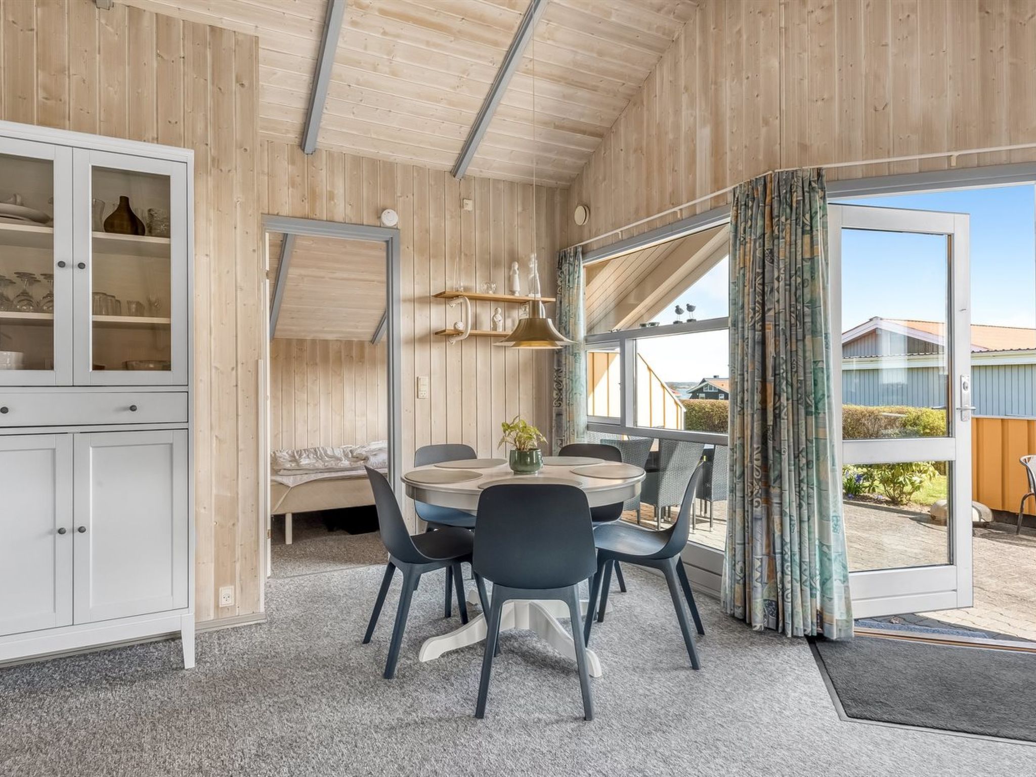 "Halla" - 250m from the sea - Inside