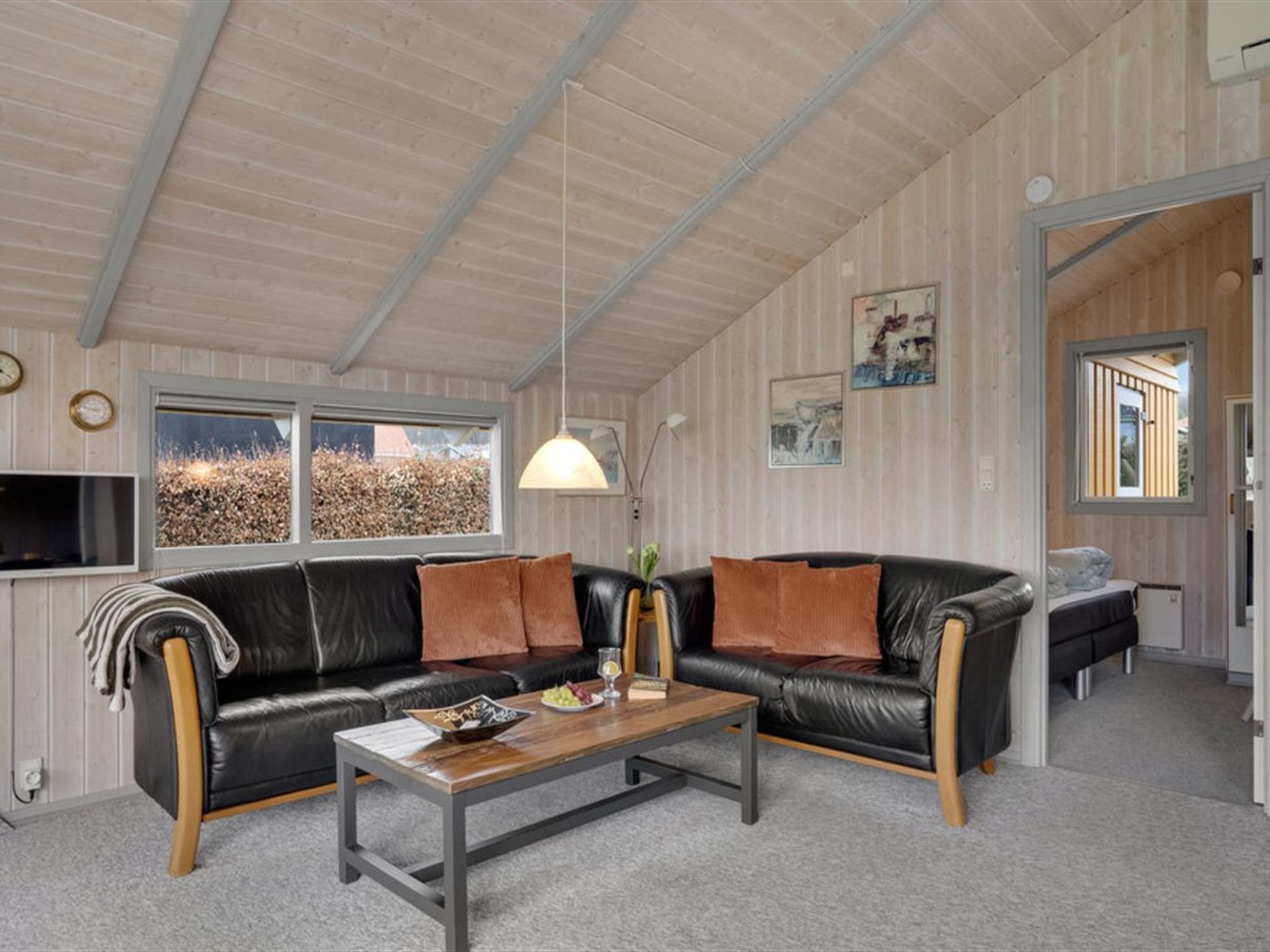 "Halla" - 250m from the sea - Inside