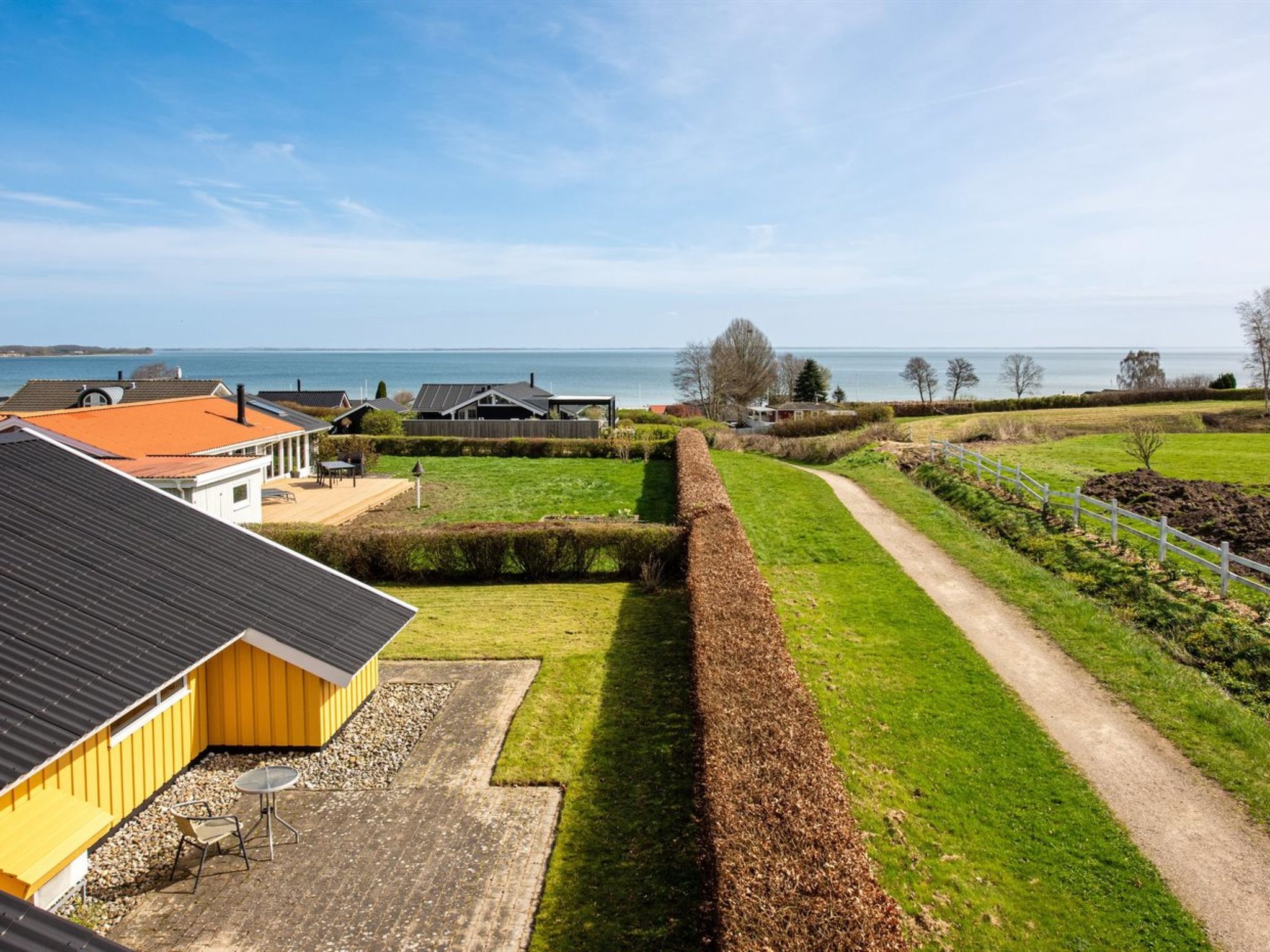 "Halla" - 250m from the sea - Outside