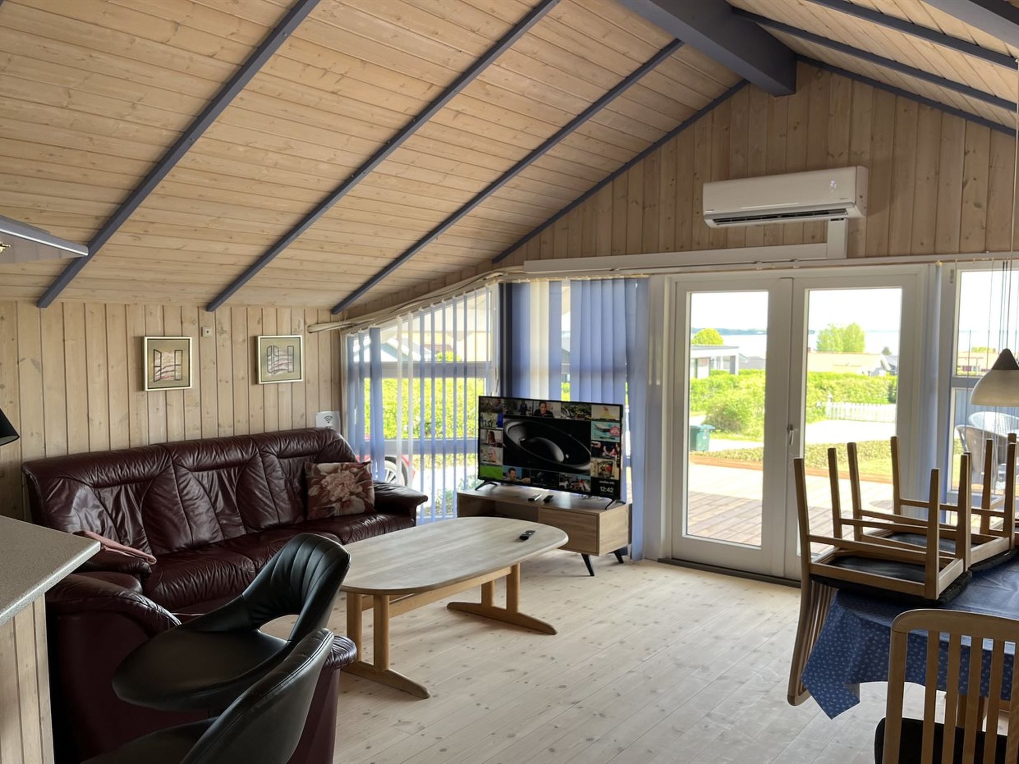 "Hoghni" - 300m from the sea-Drinnen