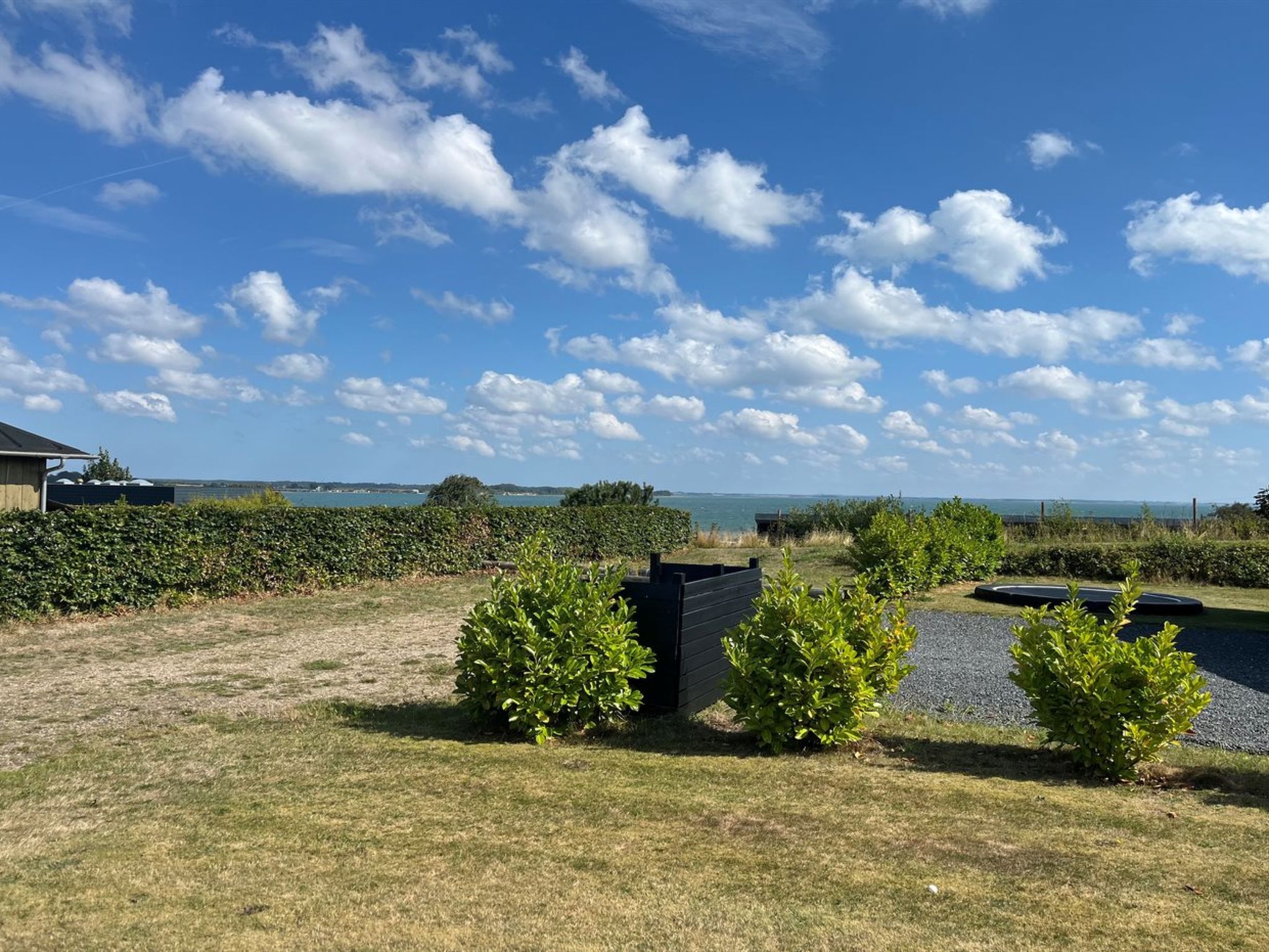 "Thrine" - 150m from the sea - Buiten