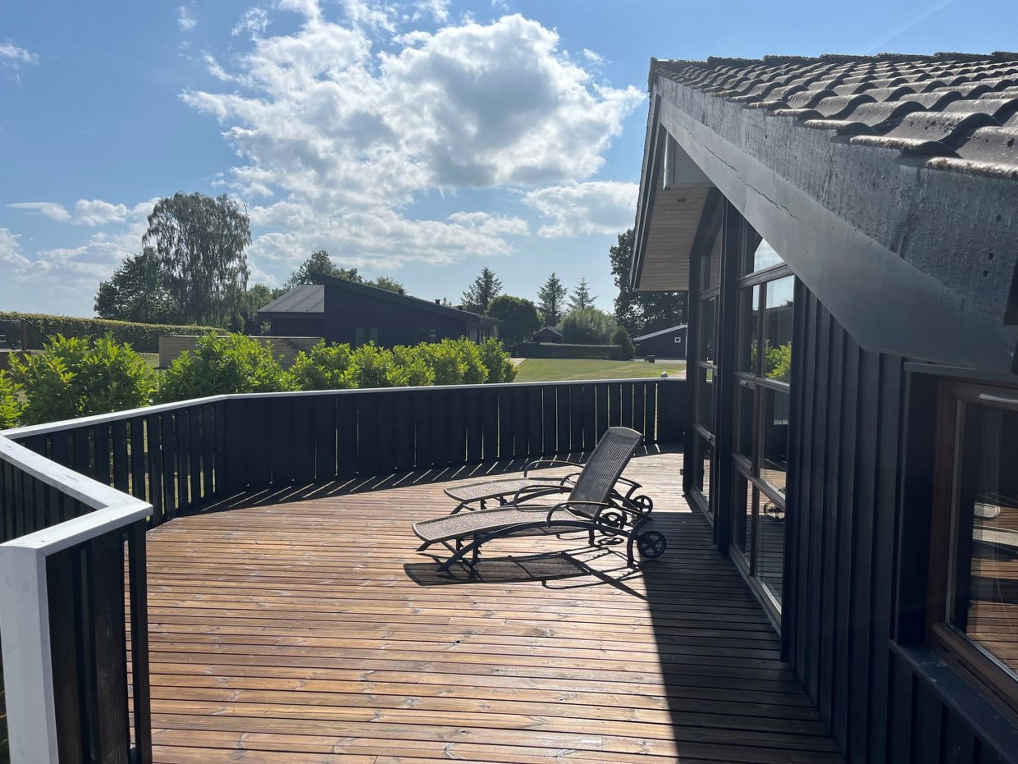 "Thrine" - 150m from the sea - Buiten