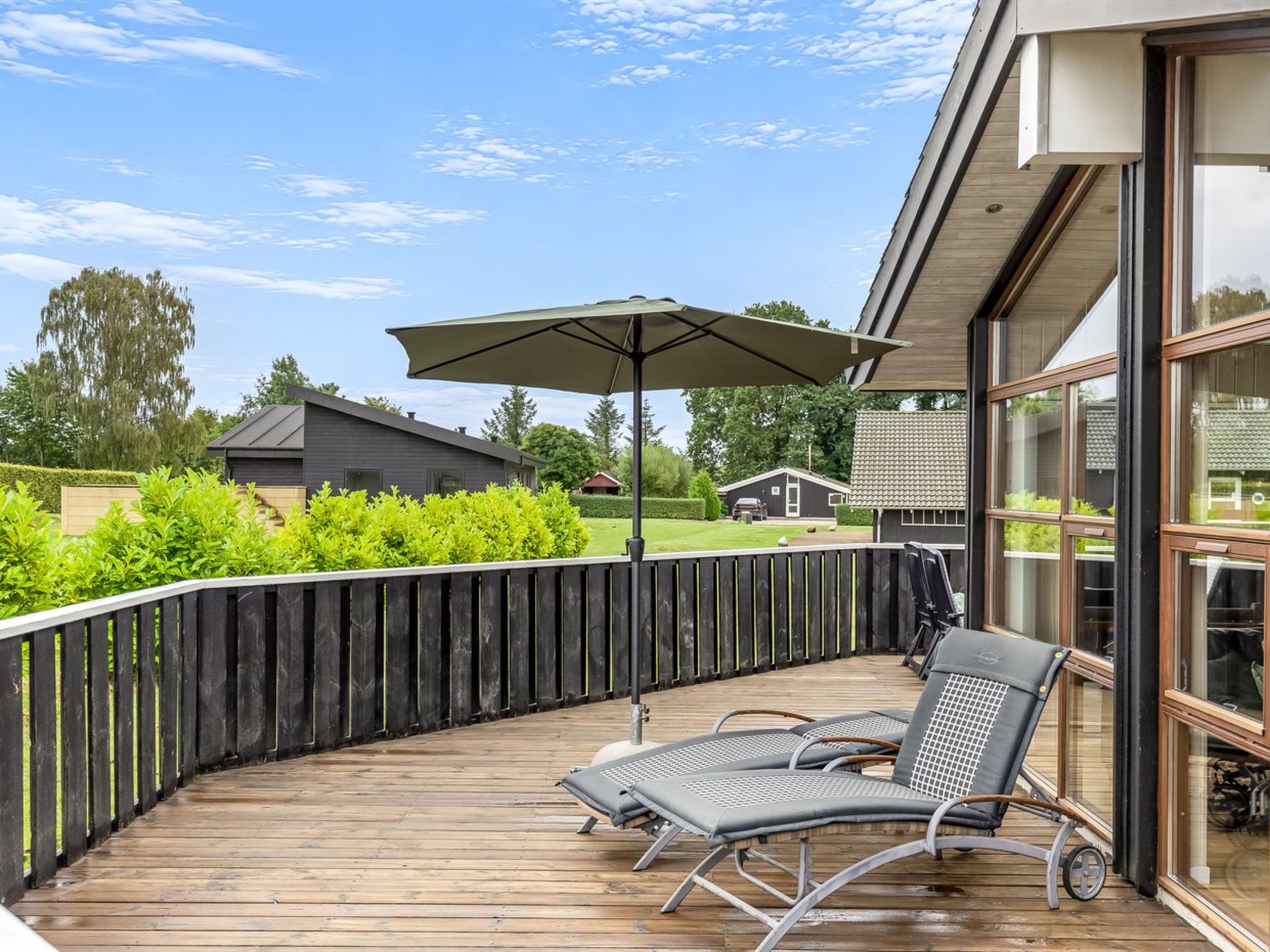 "Thrine" - 150m from the sea — Terrace (4 of 29)