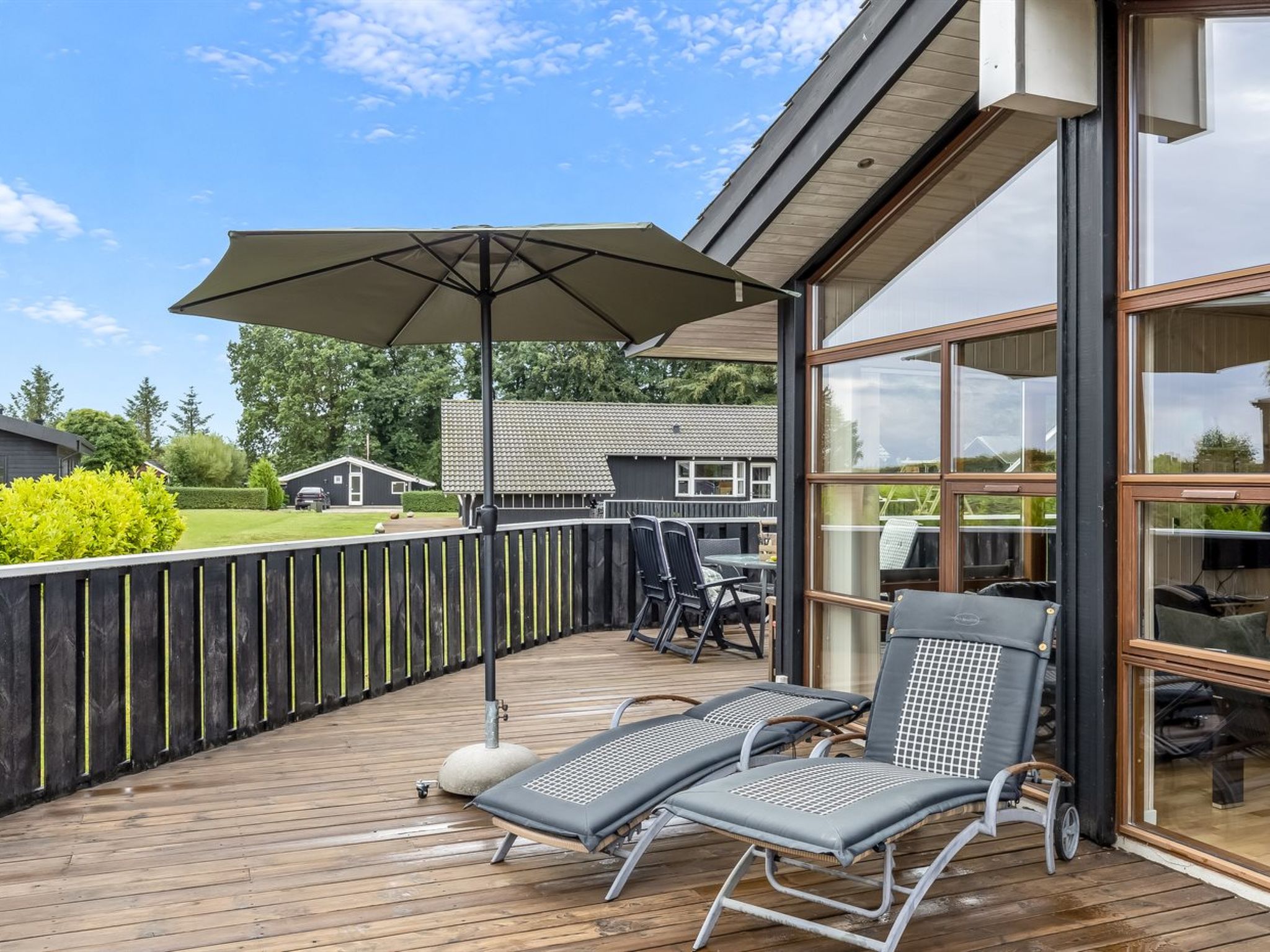 "Thrine" - 150m from the sea — Terrace (5 of 29)