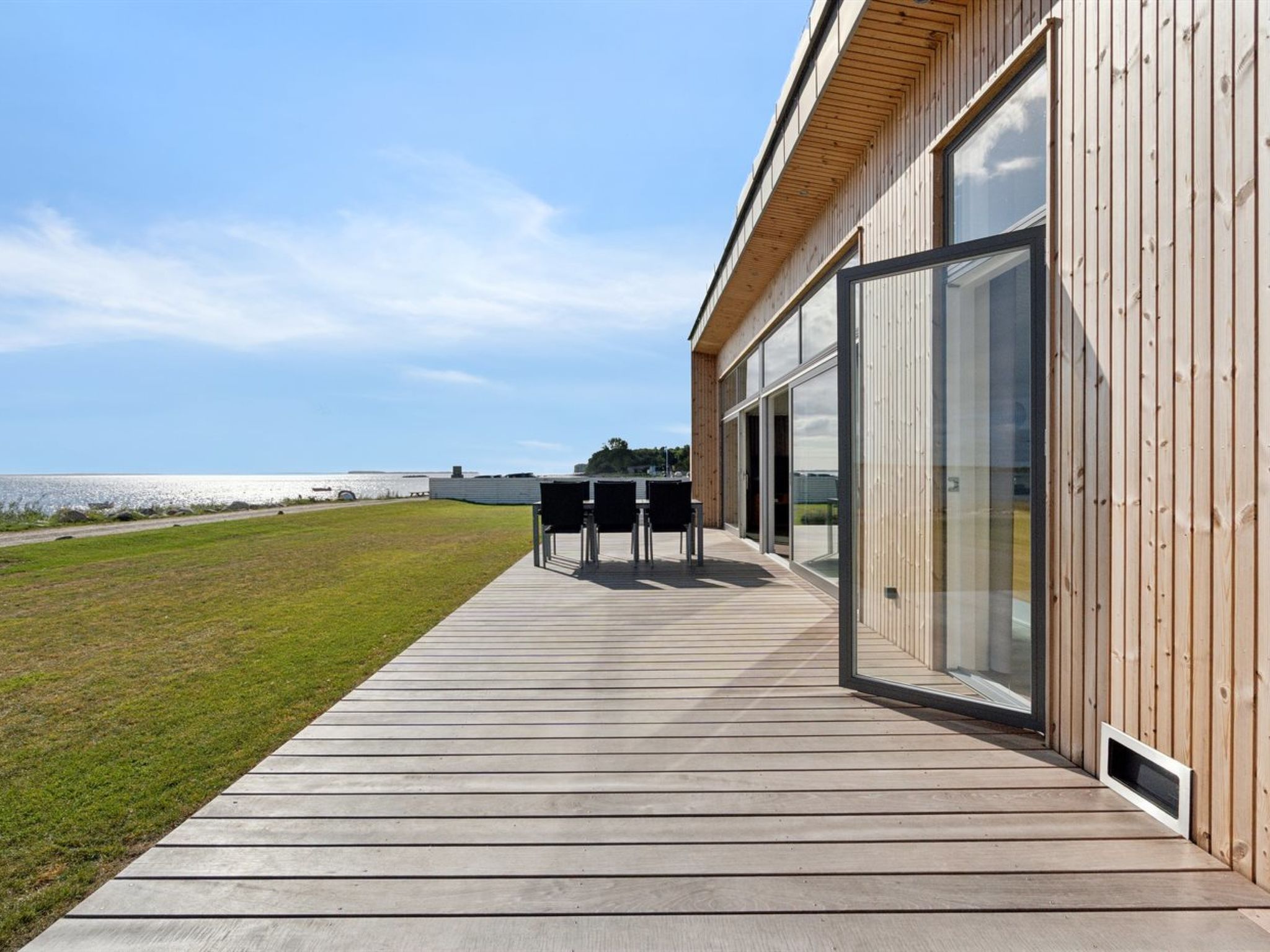 "Eljas" - 10m from the sea-Buiten