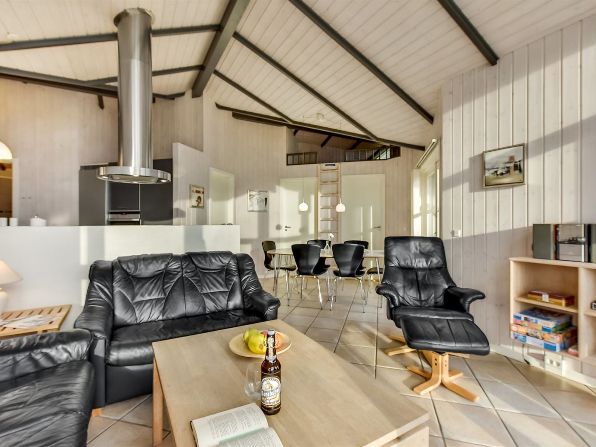 "Maj" - 150m from the sea-Binnen