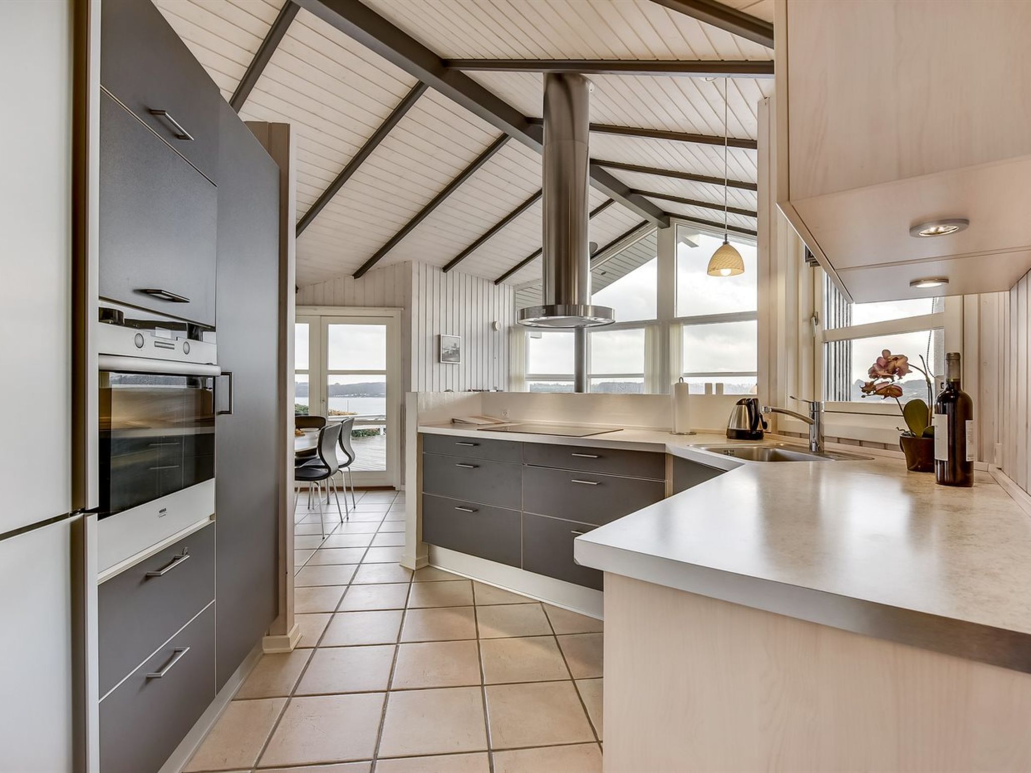 "Maj" - 150m from the sea - Drinnen