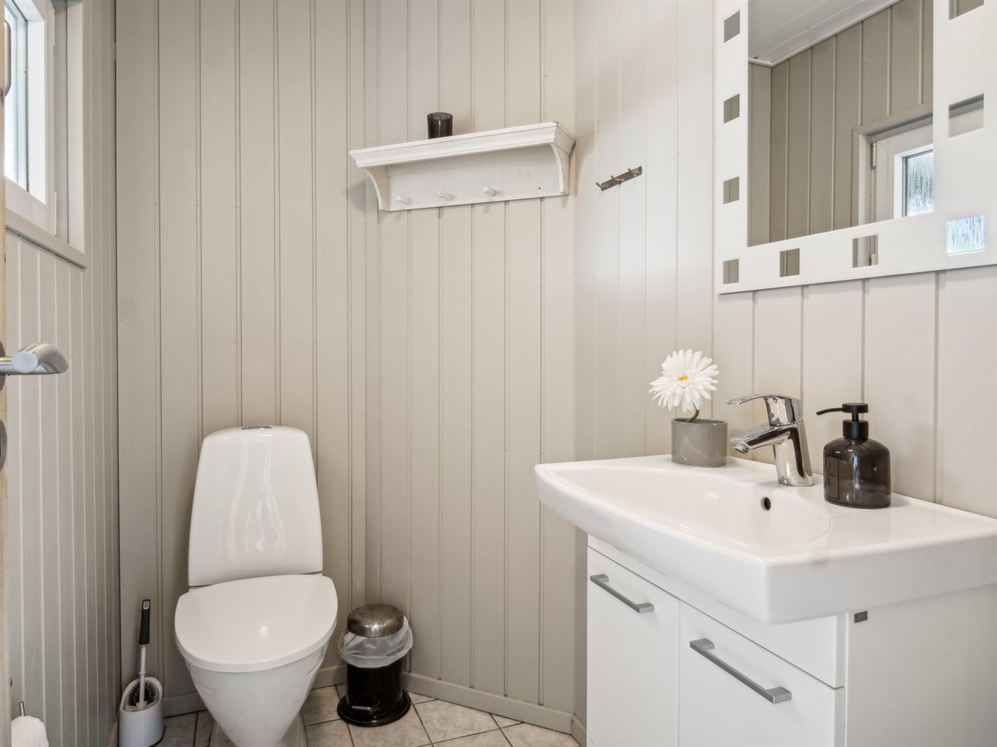 "Peder" - 950m from the sea-Binnen