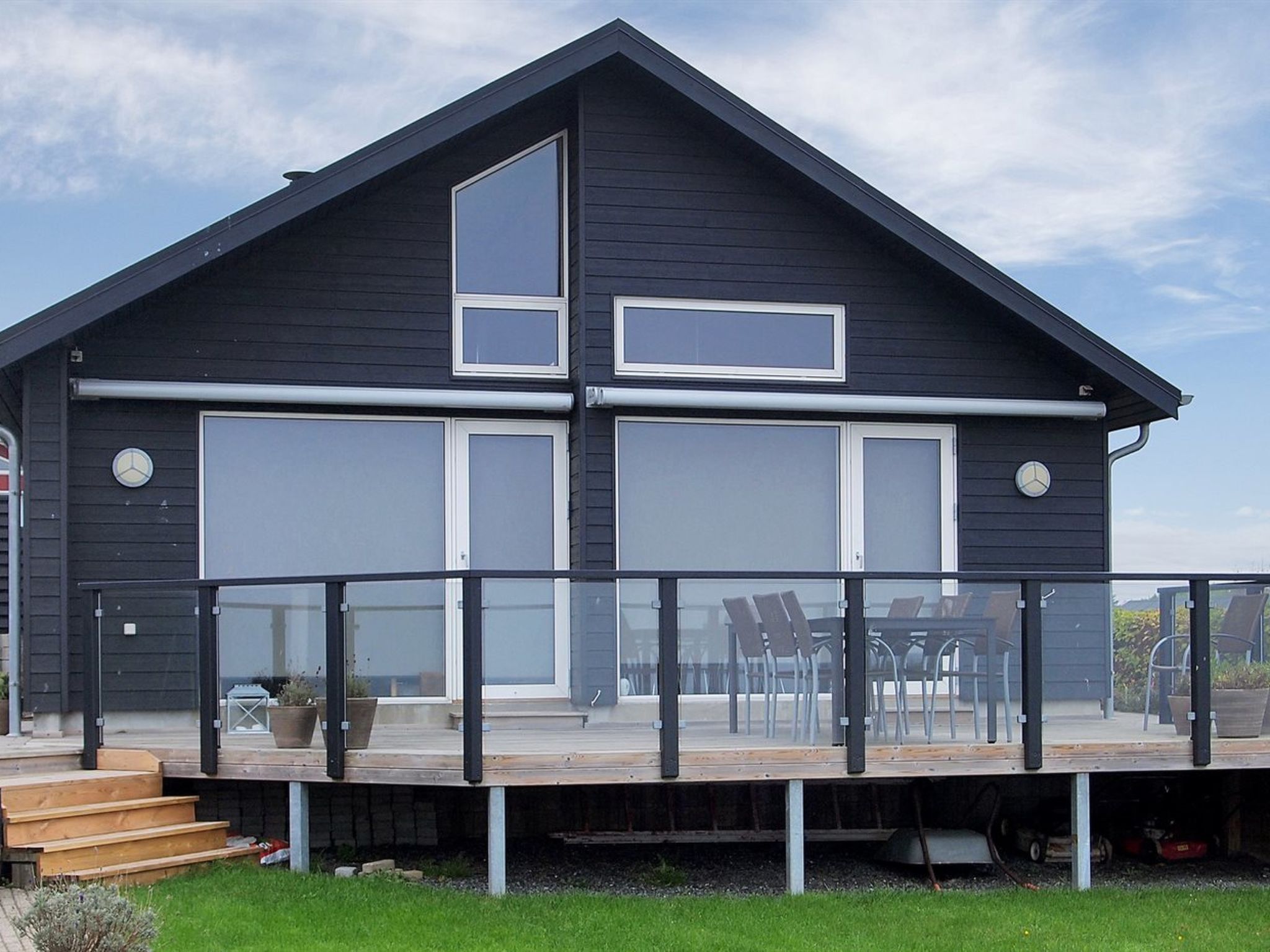 "Majbritt" - 50m from the sea-Buiten