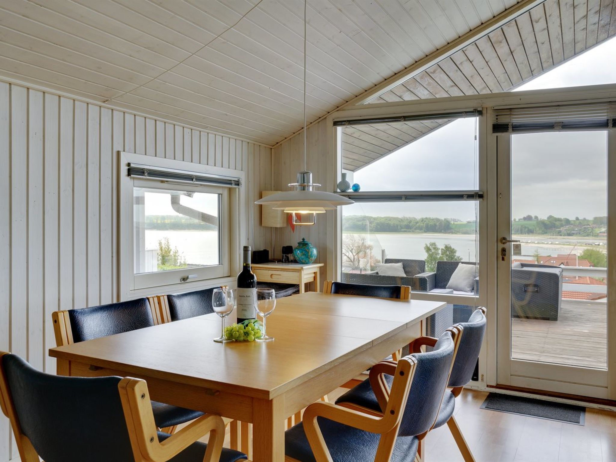 "Heimeram" - 150m from the sea-Drinnen