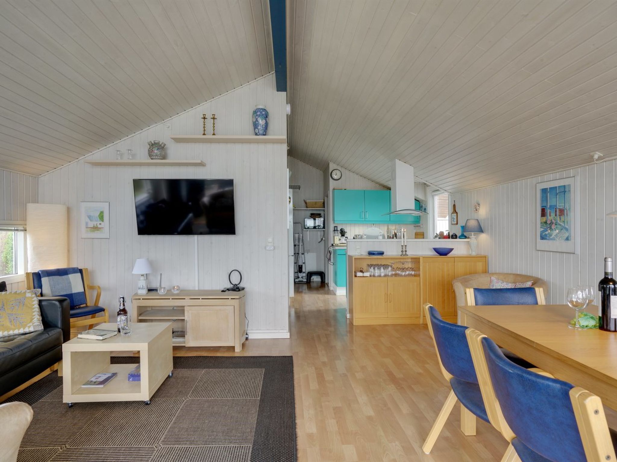 "Heimeram" - 150m from the sea-Drinnen
