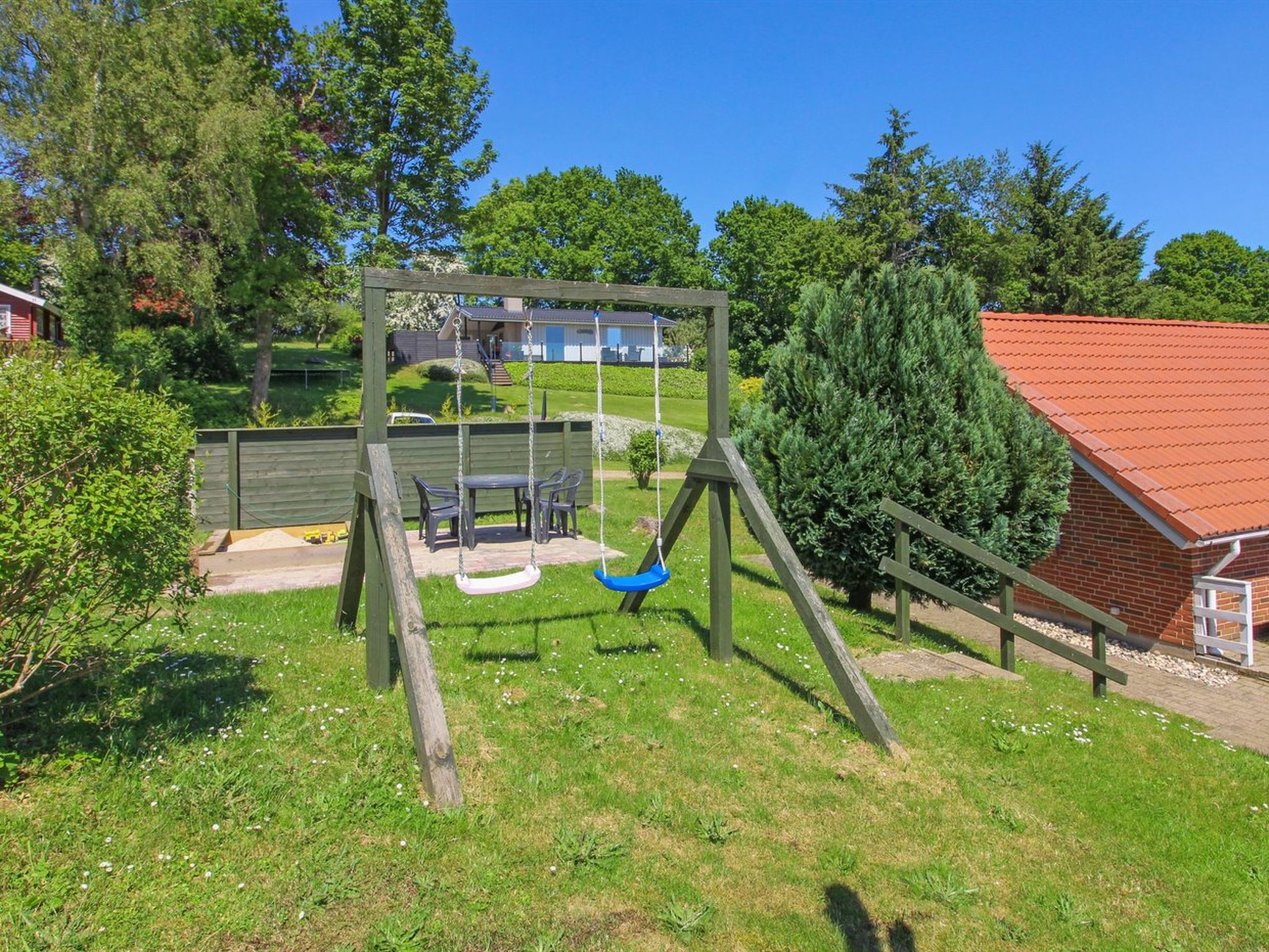 "Berglind" - 850m from the sea-Buiten