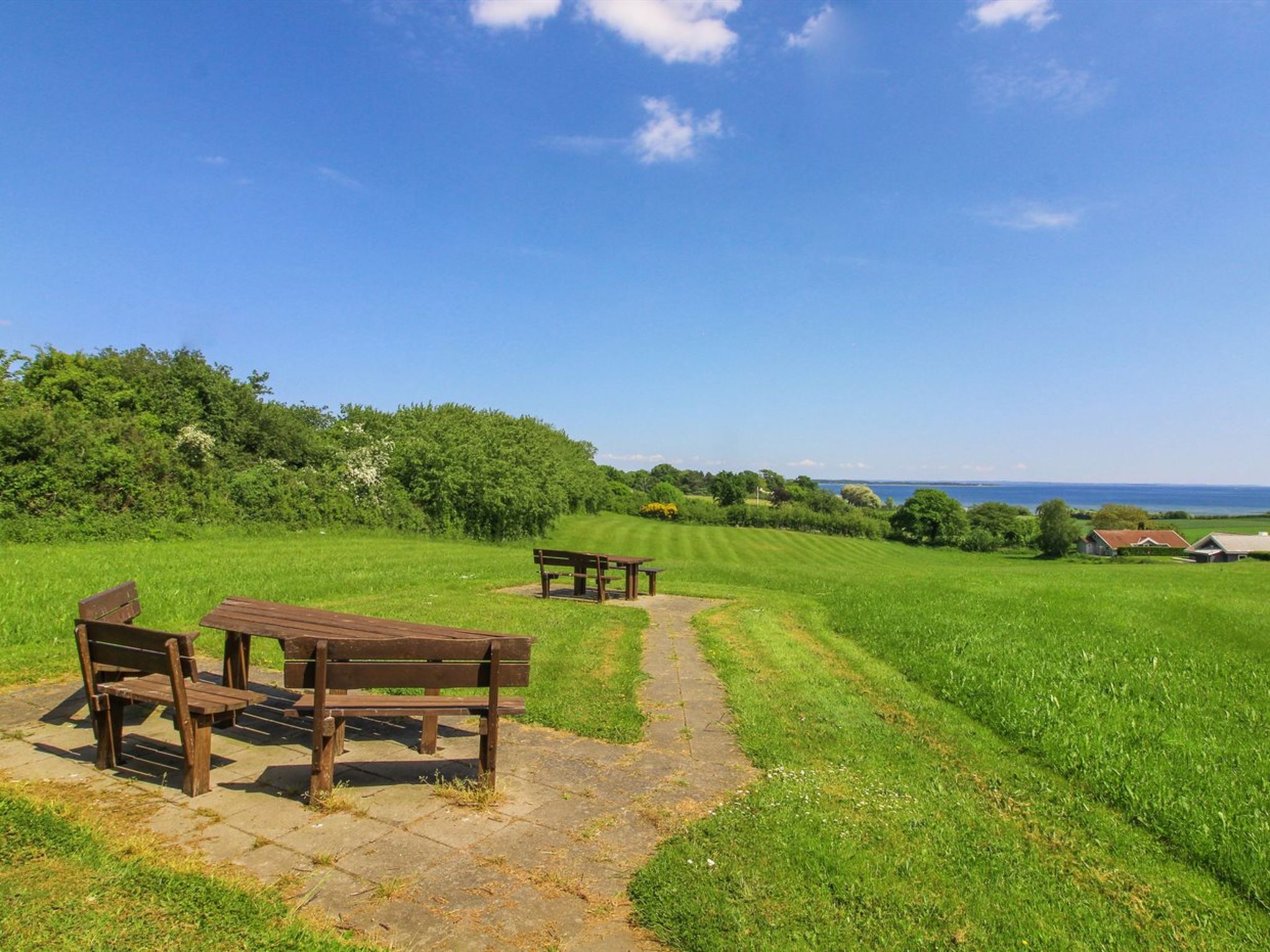 "Berglind" - 850m from the sea-Buiten