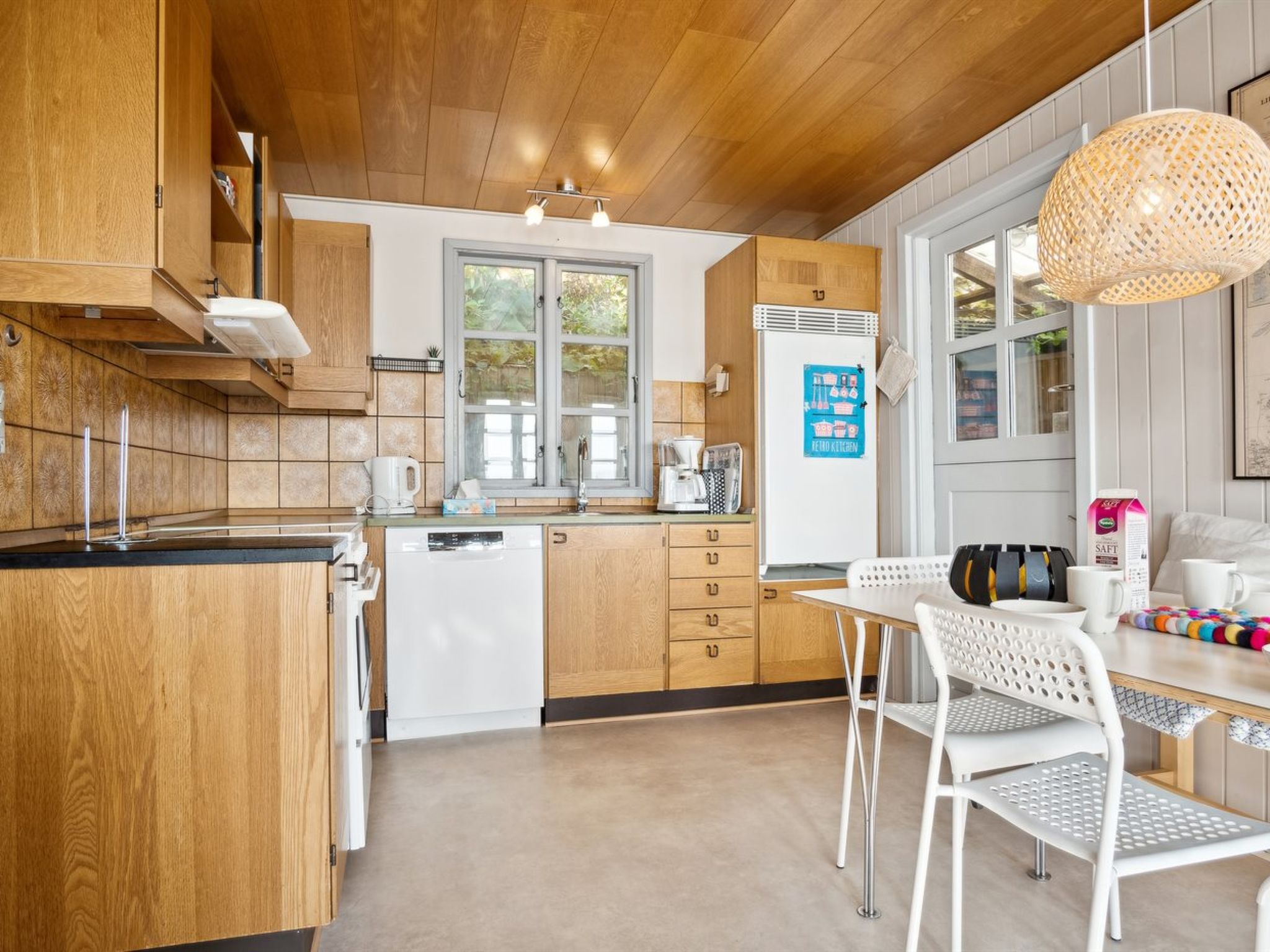 "Drifa" - 20m from the sea - Binnen