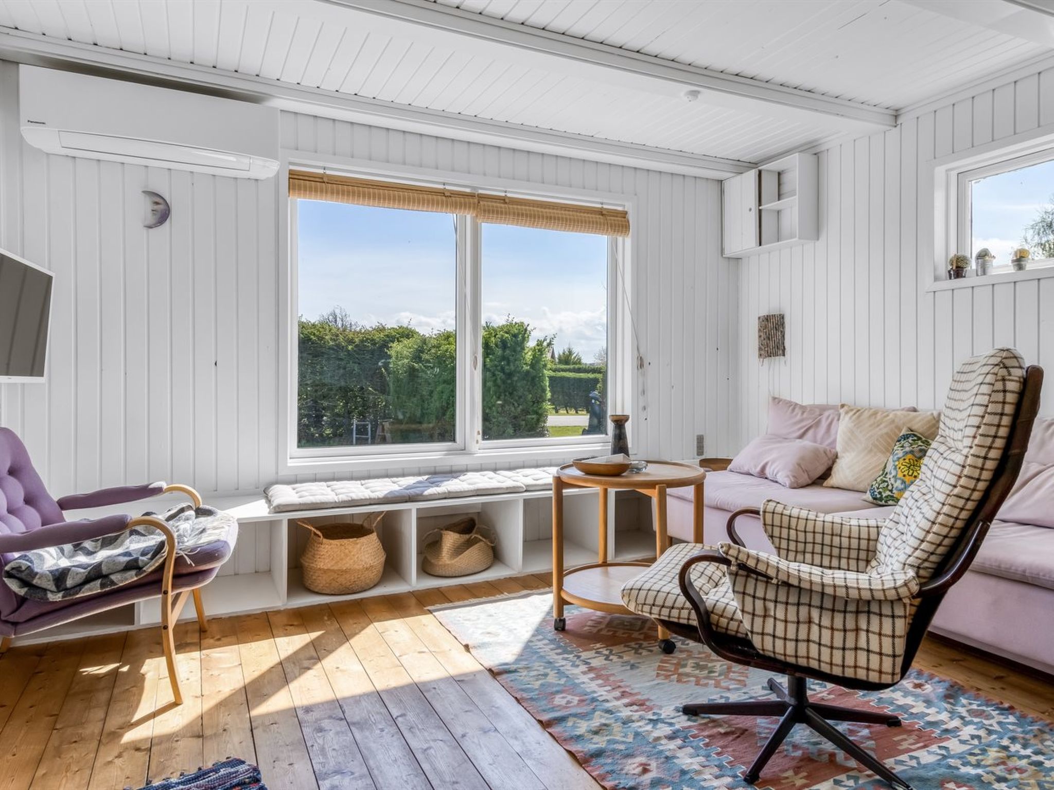 "Arnkil" - 250m from the sea - Binnen