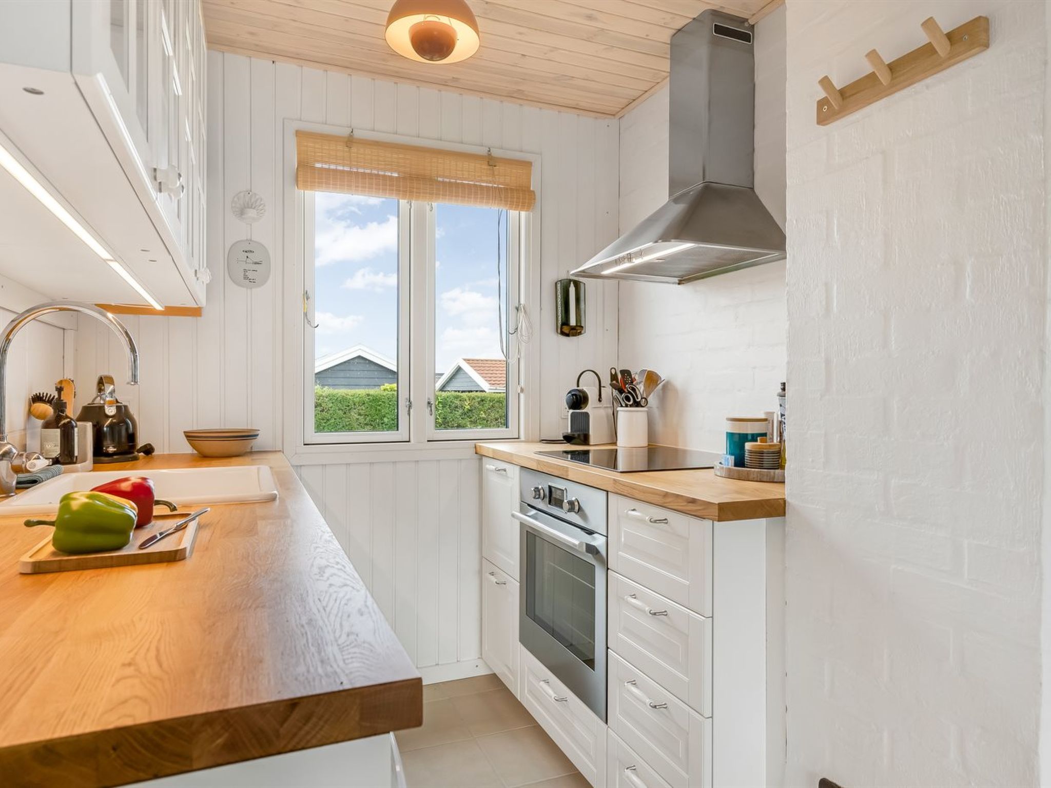 "Dragan" - 50m from the sea - Binnen