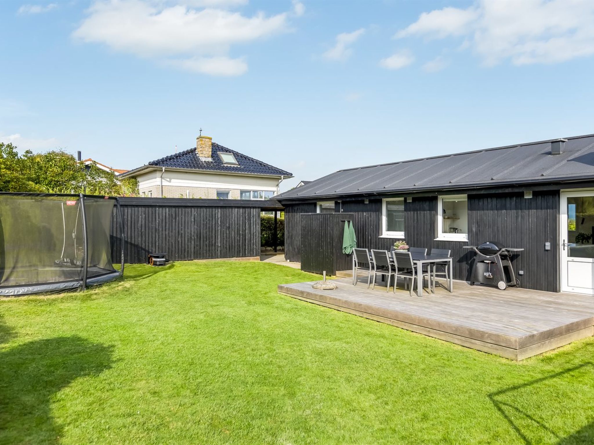 "Hubertina" - 75m from the sea - Buiten