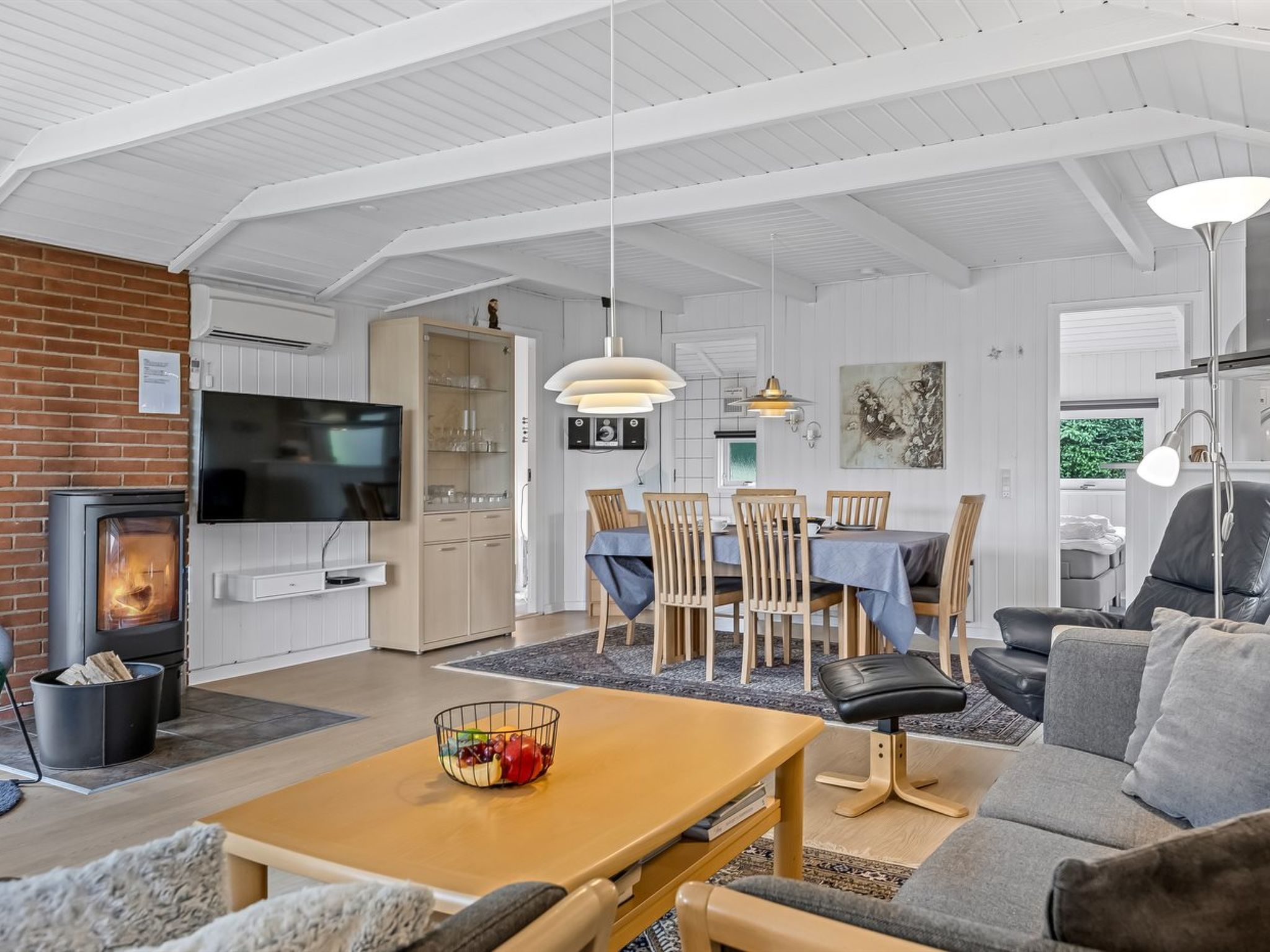 "Joonatan" - 900m from the sea-Inside