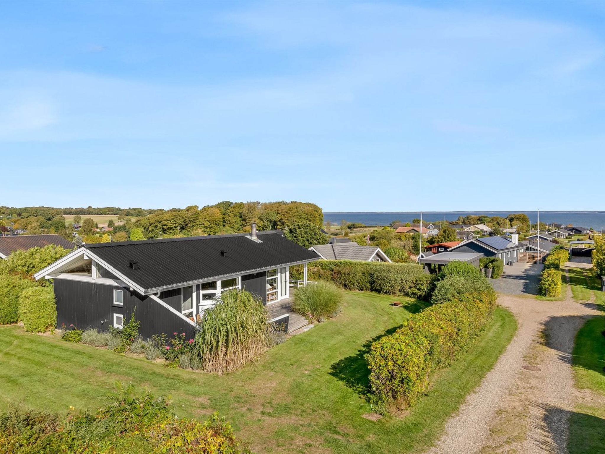 "Tjarven" - 350m from the sea
